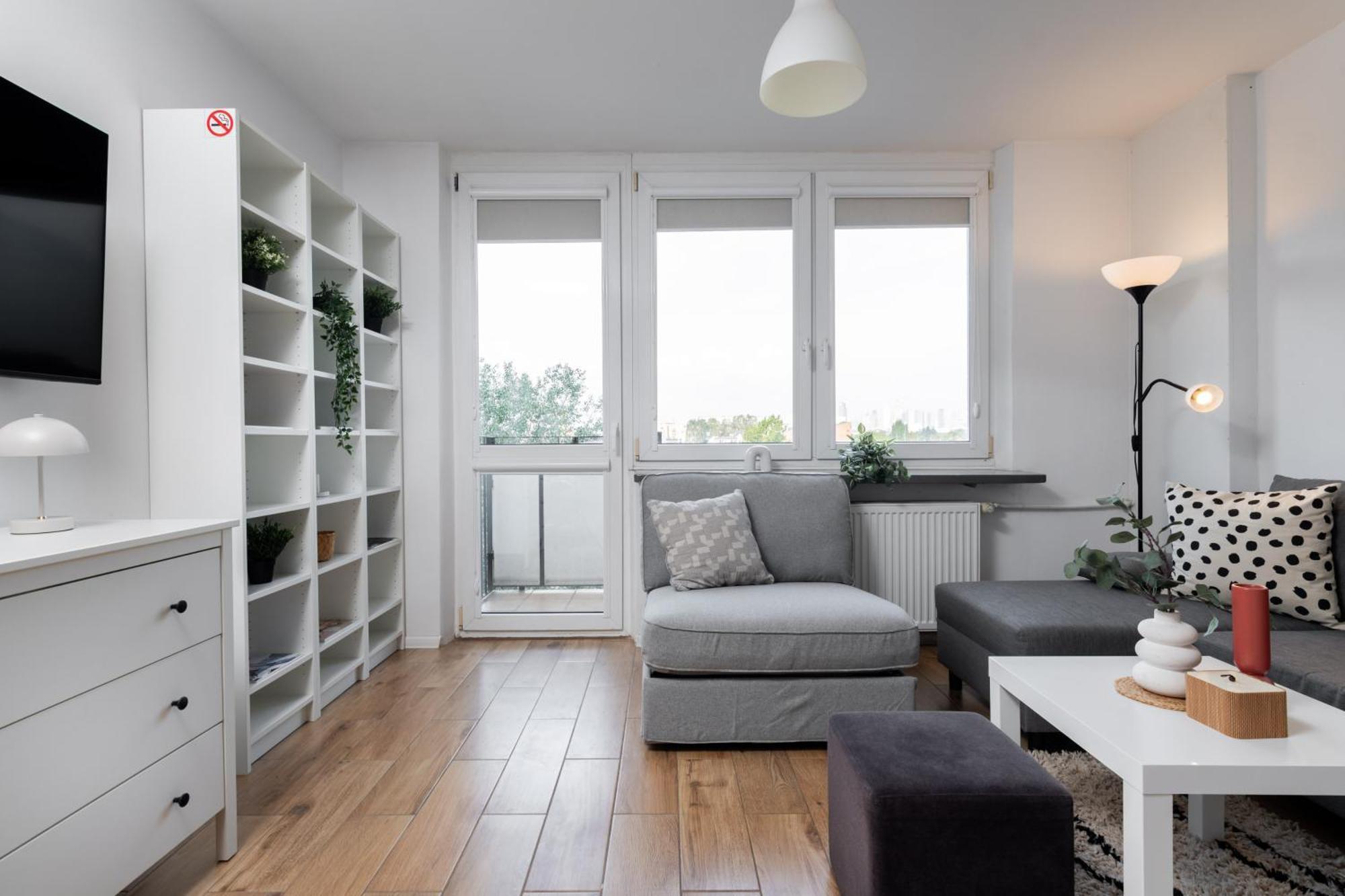 Superapart Saska 66 * Warsaw