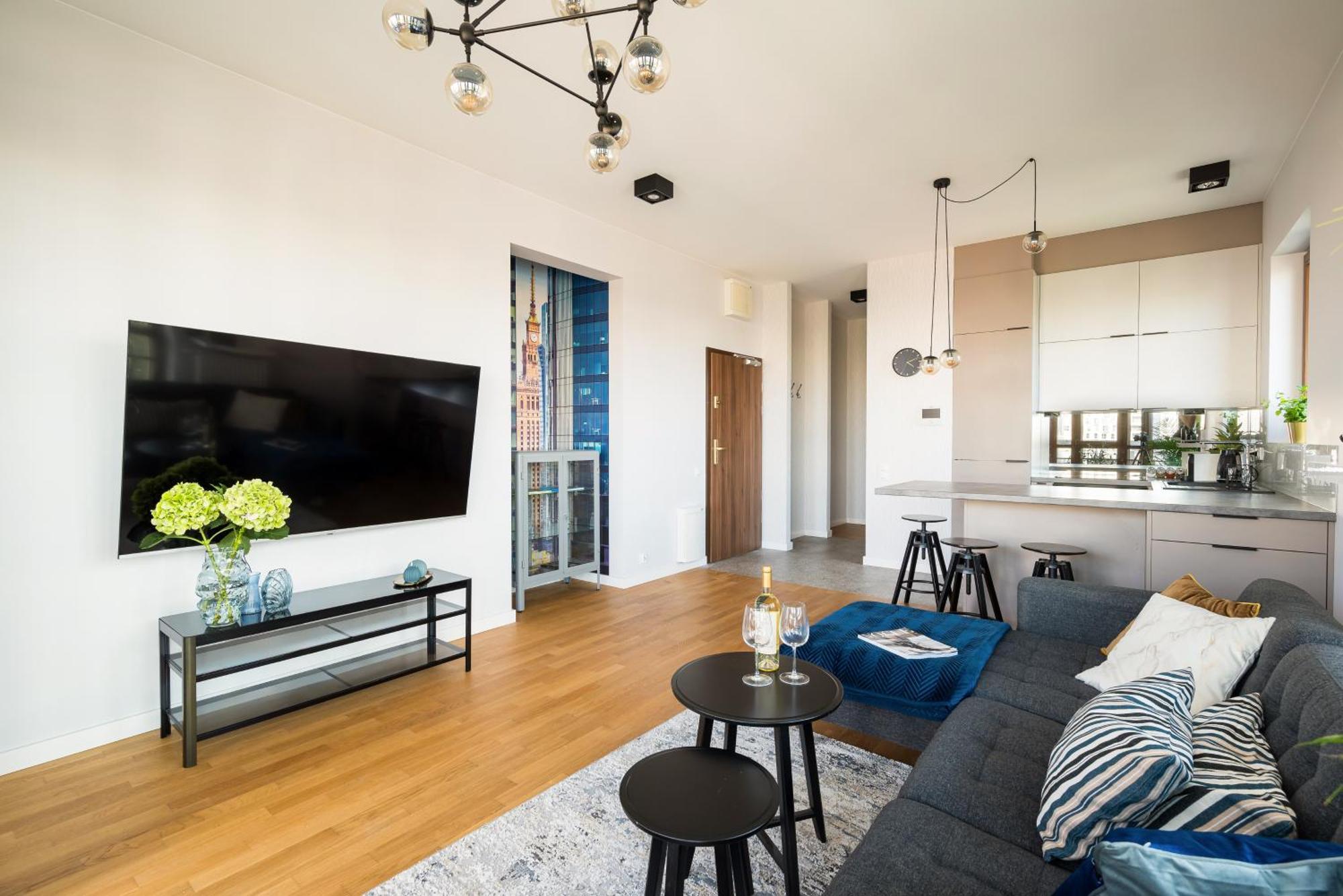 Luxury 2-bedroom Penthouse Skyline 15m Terrace, Garage, Gym, Rooftop & Only 500 M To Metro *