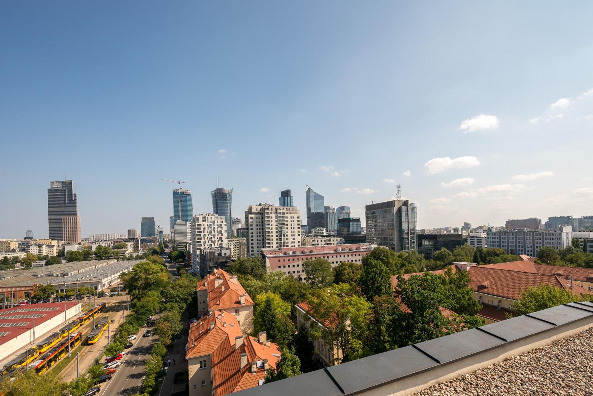 Apartment Luxury 2-bedroom Penthouse Skyline 15m Terrace, Garage, Gym, Rooftop & Only 500 M To Metro
