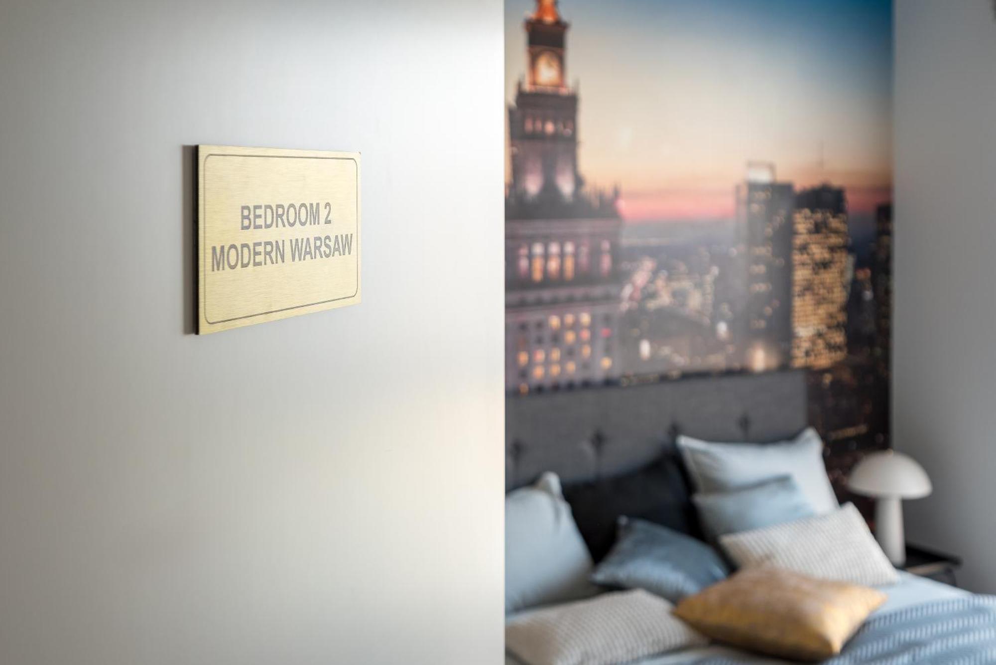 Luxury 2-bedroom Penthouse Skyline 15m Terrace, Garage, Gym, Rooftop & Only 500 M To Metro Apartment *
