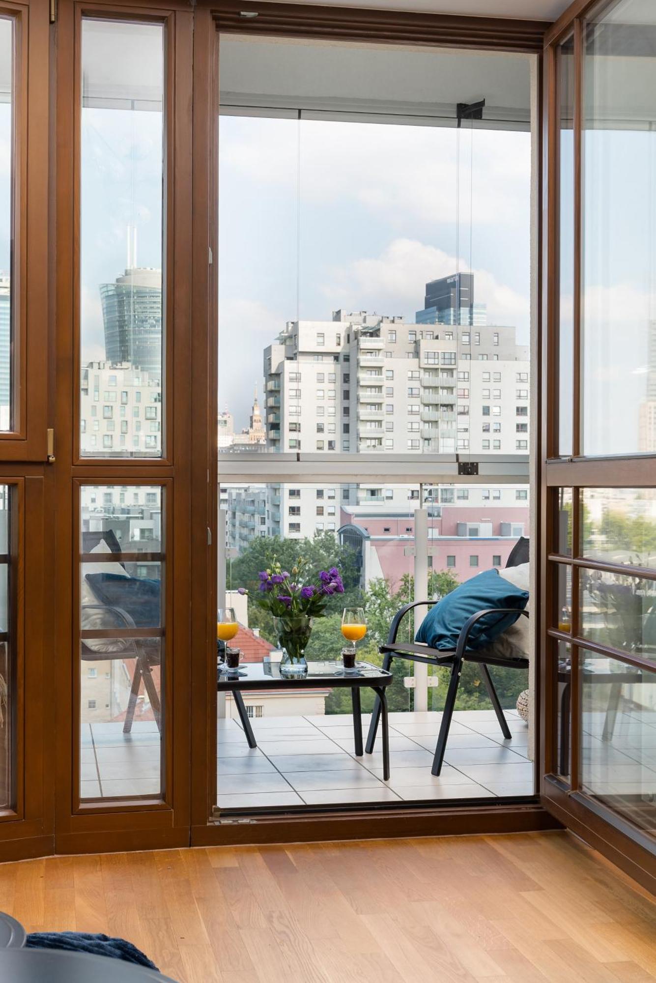 Luxury 2-bedroom Penthouse Skyline 15m Terrace, Garage, Gym, Rooftop & Only 500 M To Metro *