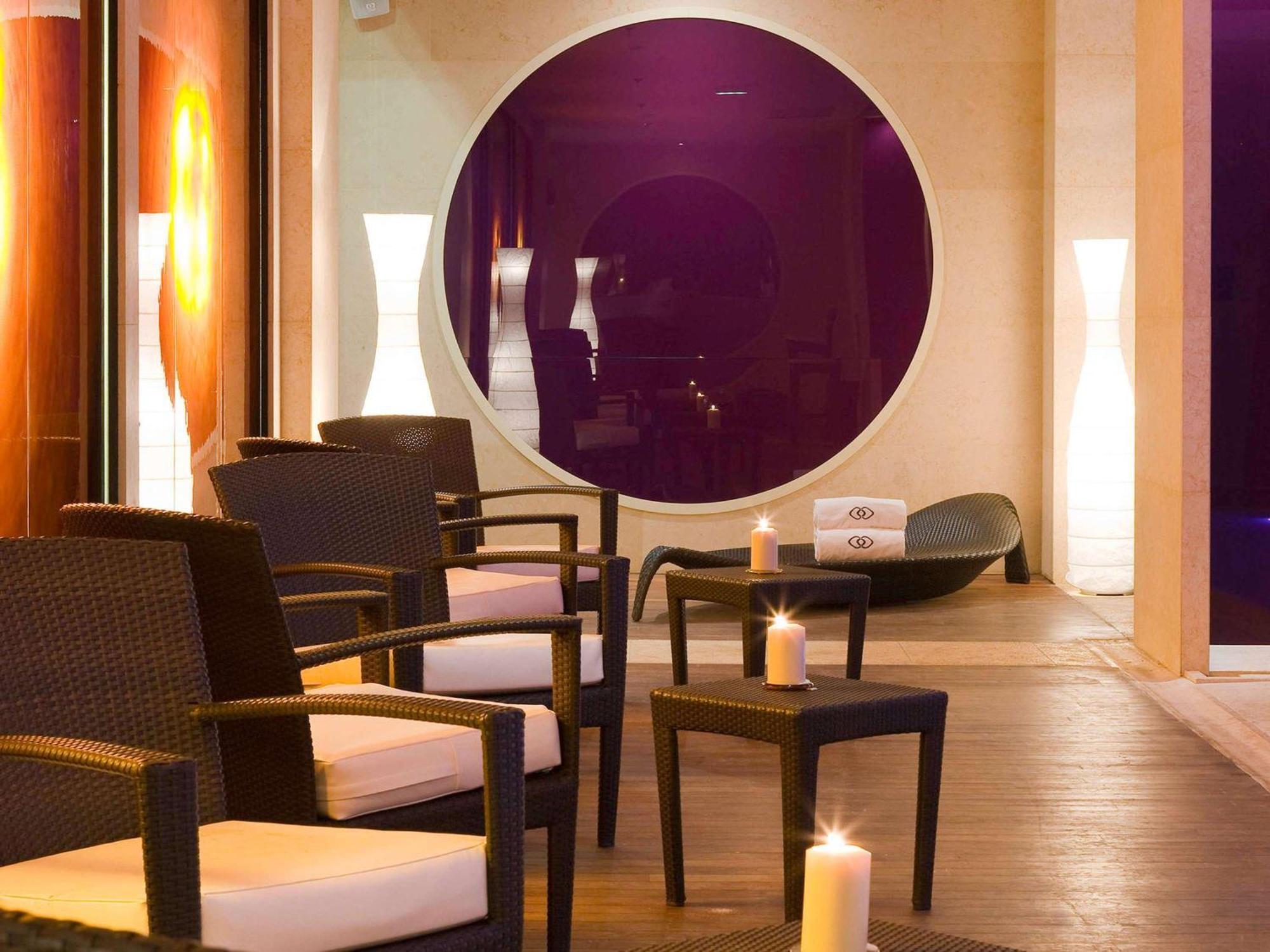 Sofitel Victoria