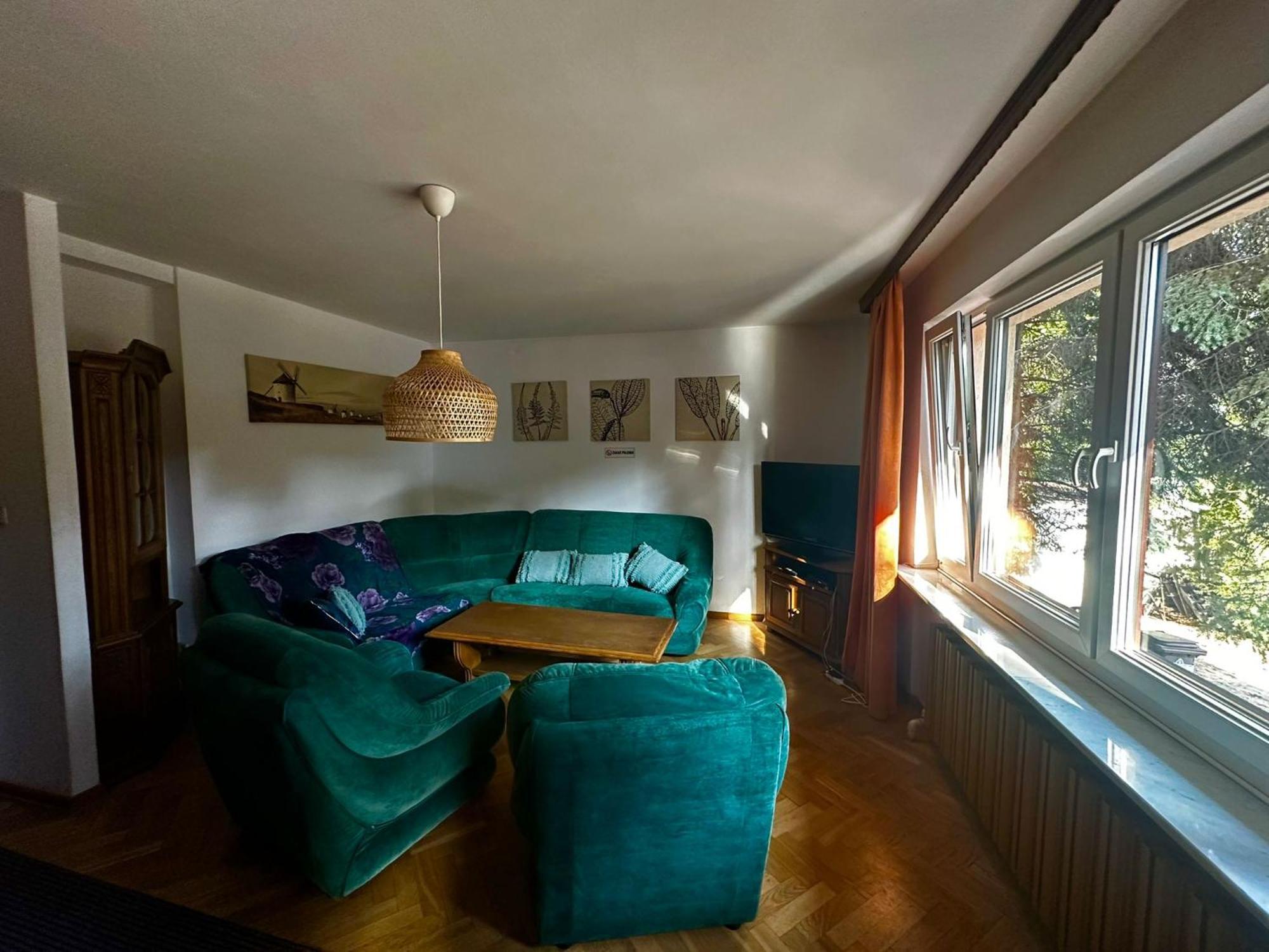 Tolek Hostel