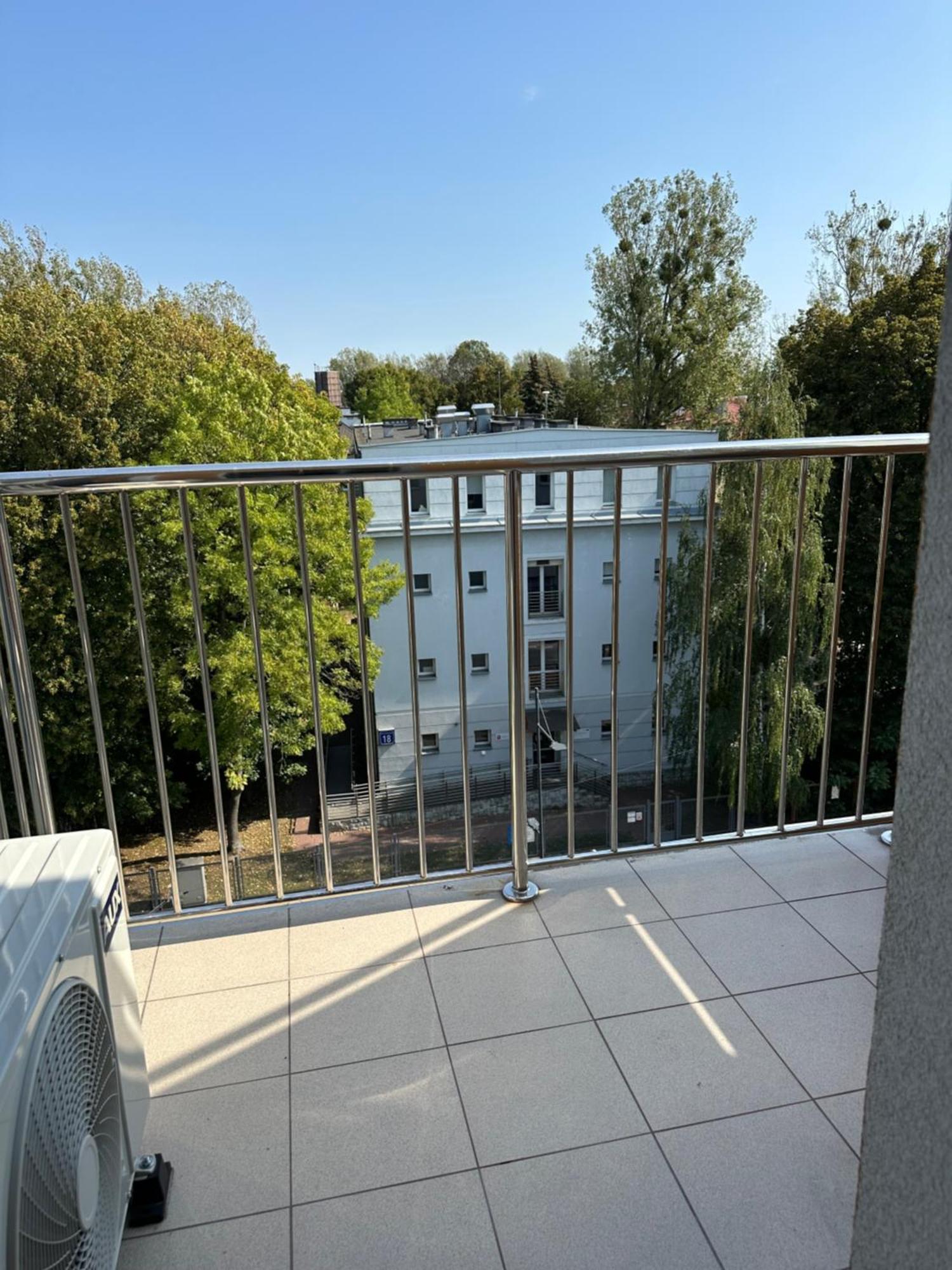 Apartament Sunny & Private Parking Warszawa
