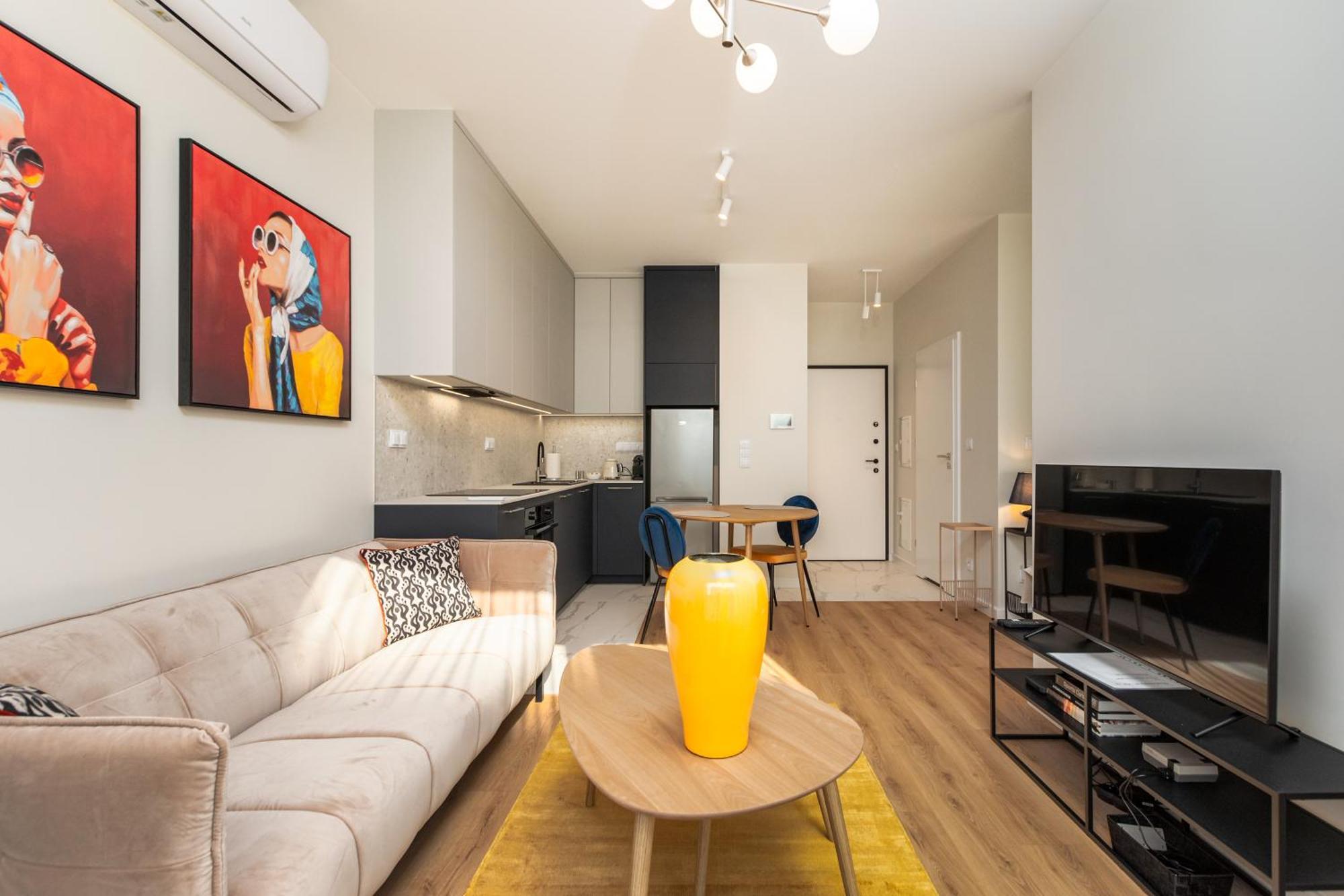 Apartment Grzybowska 37 - B By Homeprime *