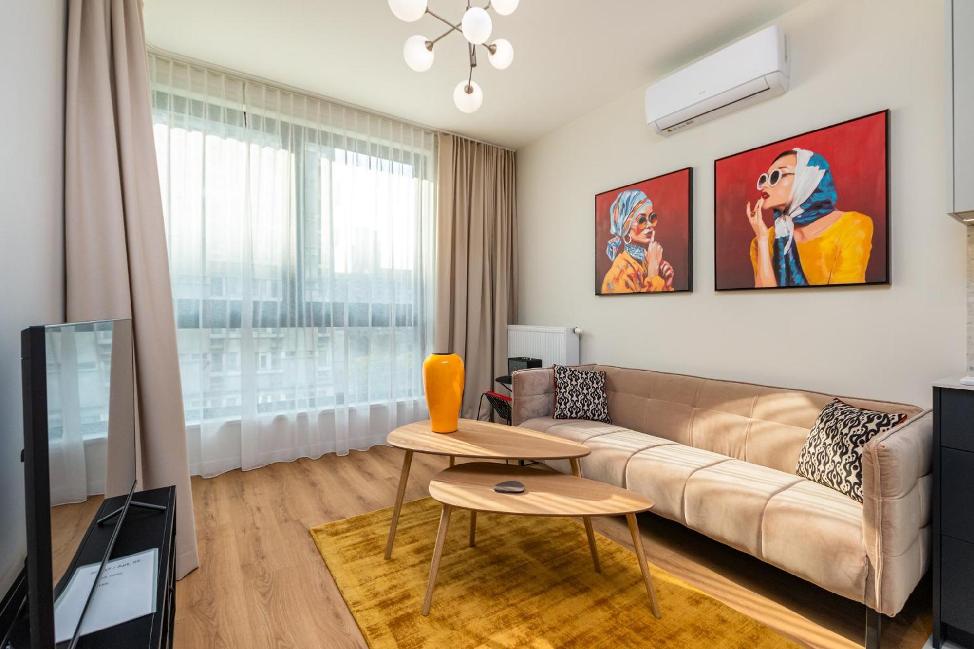 Apartment Grzybowska 37 - B By Homeprime