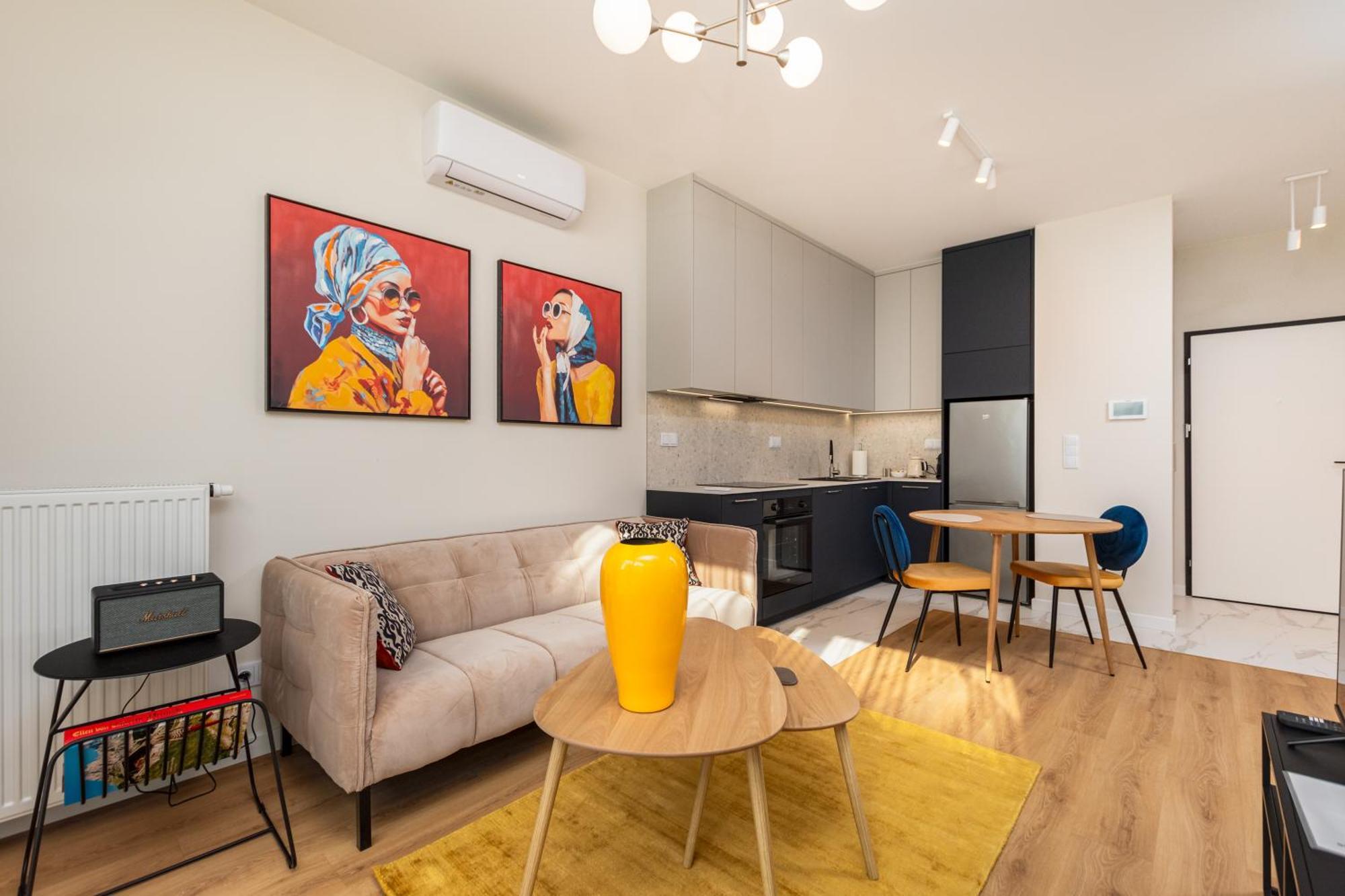 Apartment Grzybowska 37 - B By Homeprime