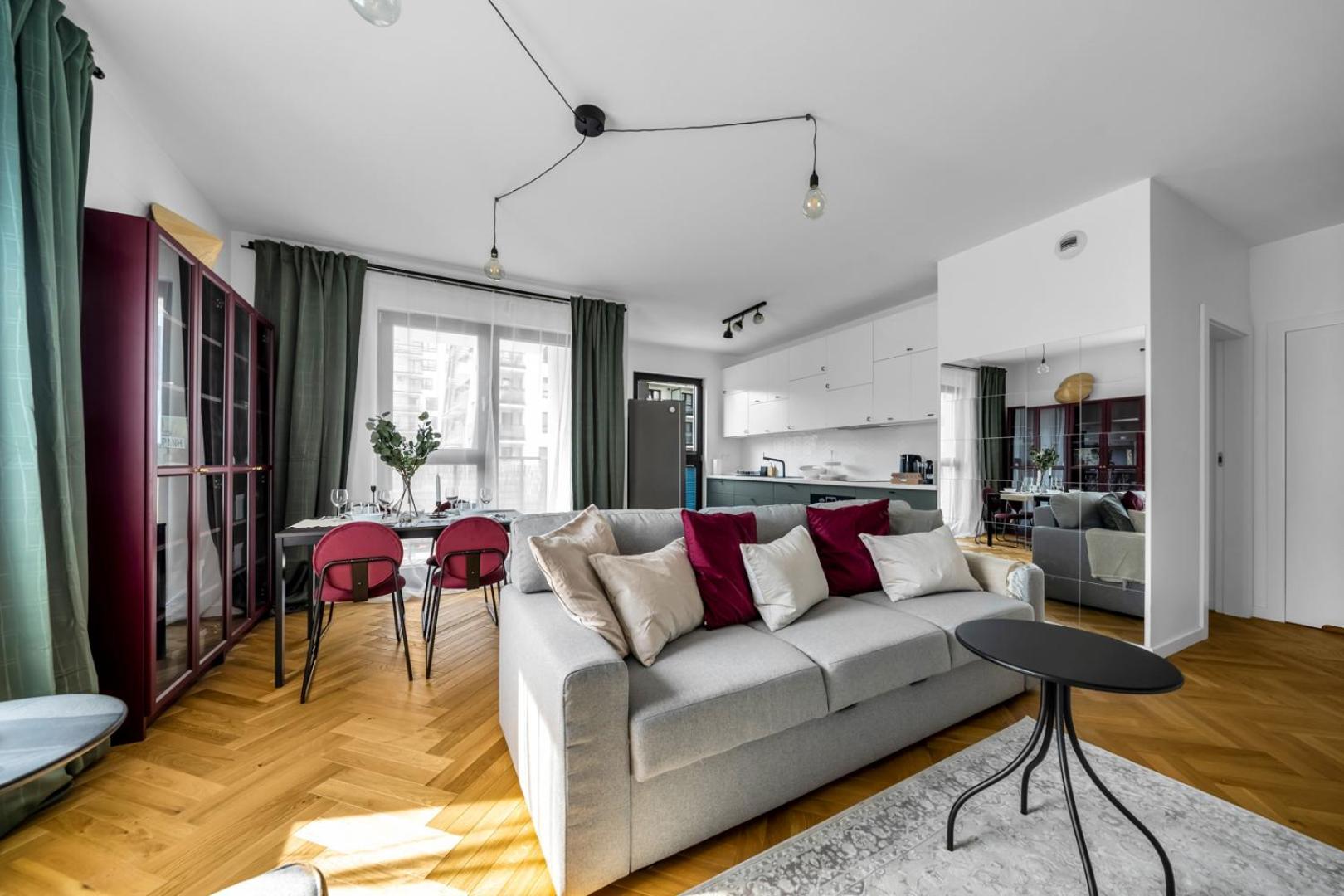Skierniewicka - Parking, Workspace, Balcony - By Rentujemy Apartment
