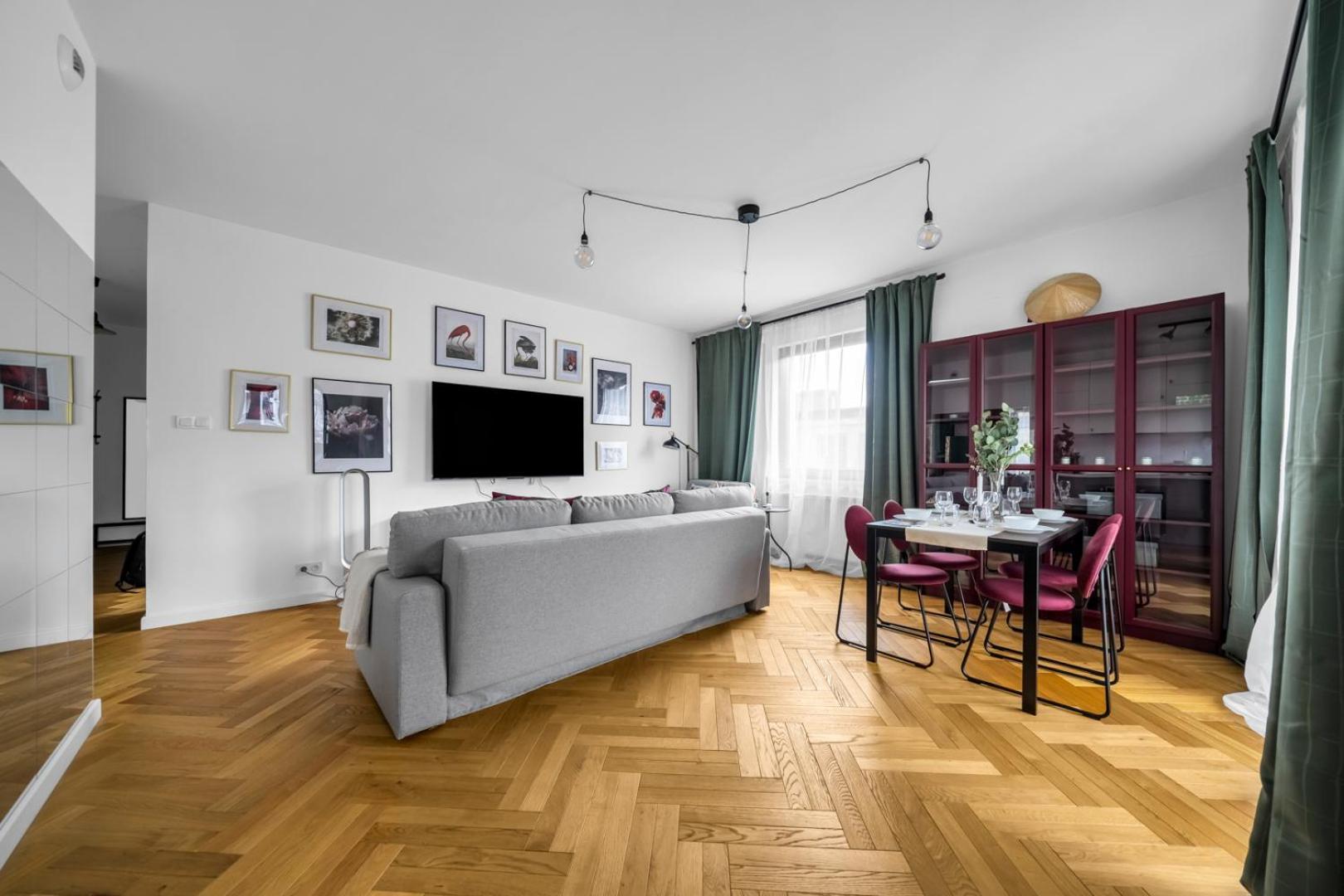 Skierniewicka - Parking, Workspace, Balcony - By Rentujemy *