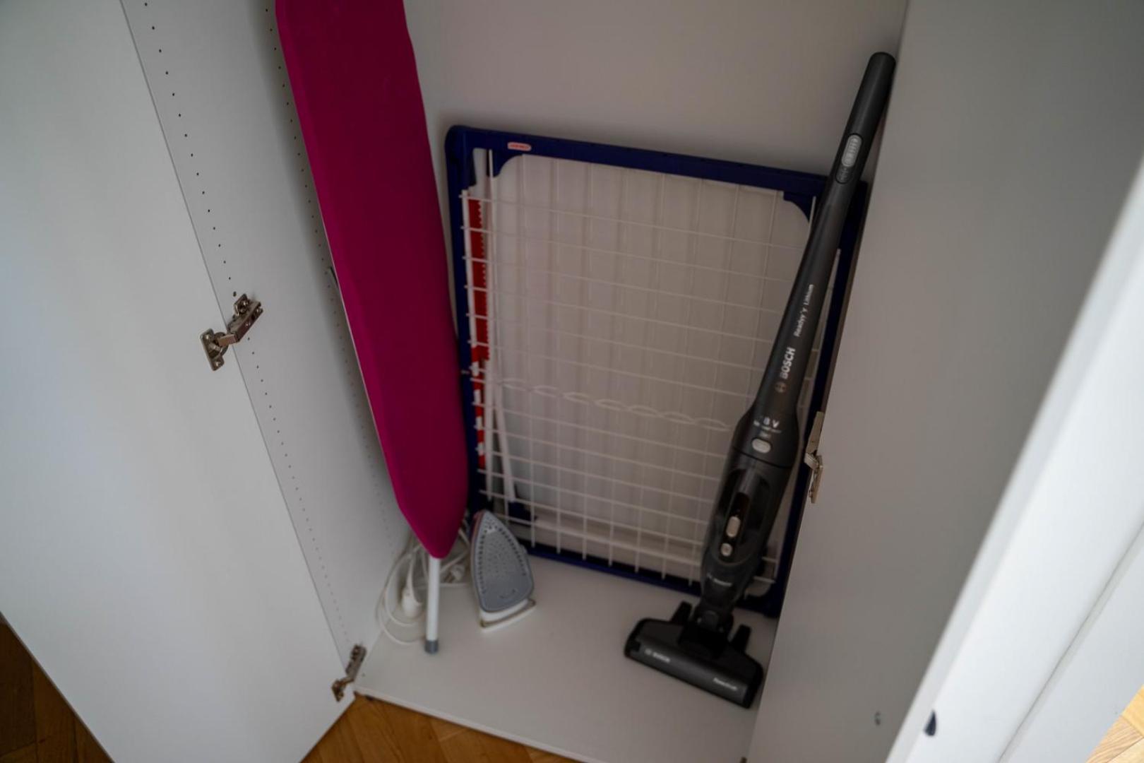 Apartment Skierniewicka - Parking, Workspace, Balcony - By Rentujemy *