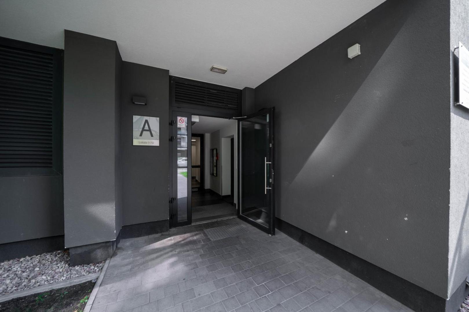 Skierniewicka - Parking, Workspace, Balcony - By Rentujemy *
