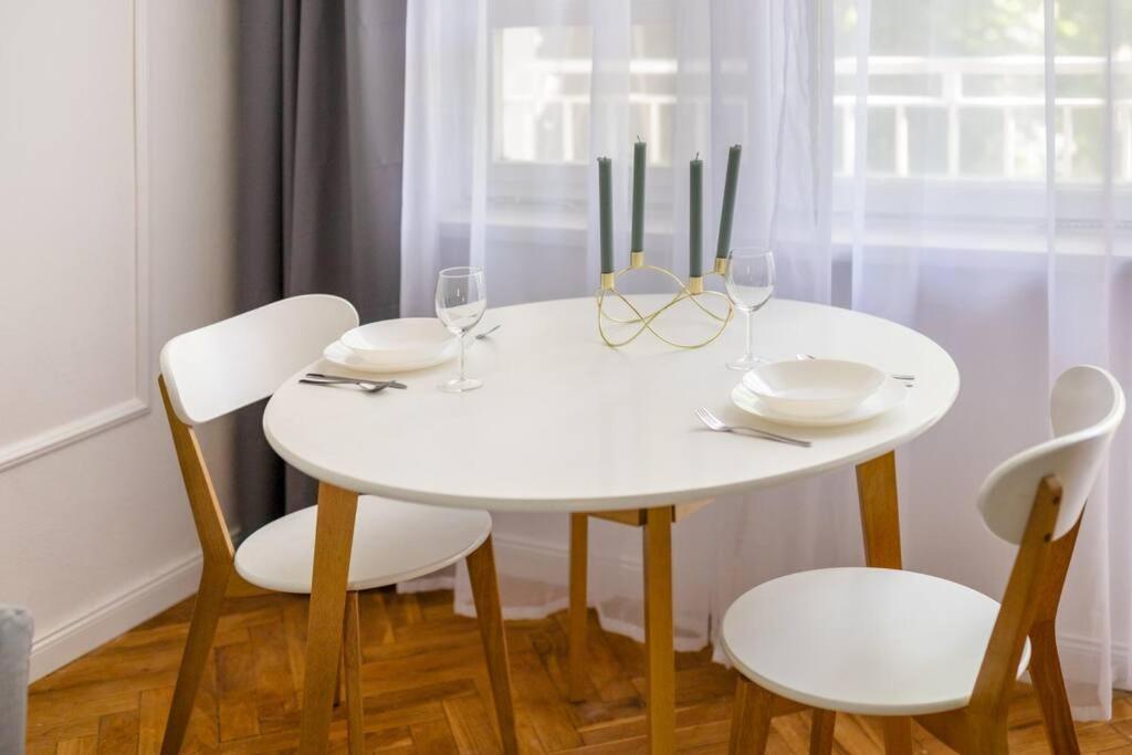 Căn hộ Franciszkanska Old Town 2-bedroom Family With Bath Warsaw