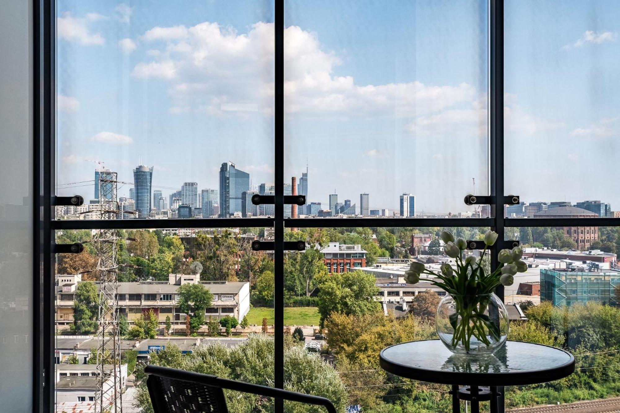 Prymasa Tysiaclecia 83a Center View Free Garage By Perfect 920 Warsaw
