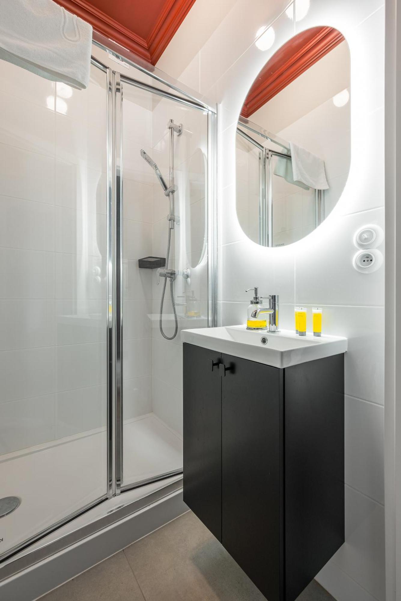 Hala Mirowska Spacious Apartment Warsaw