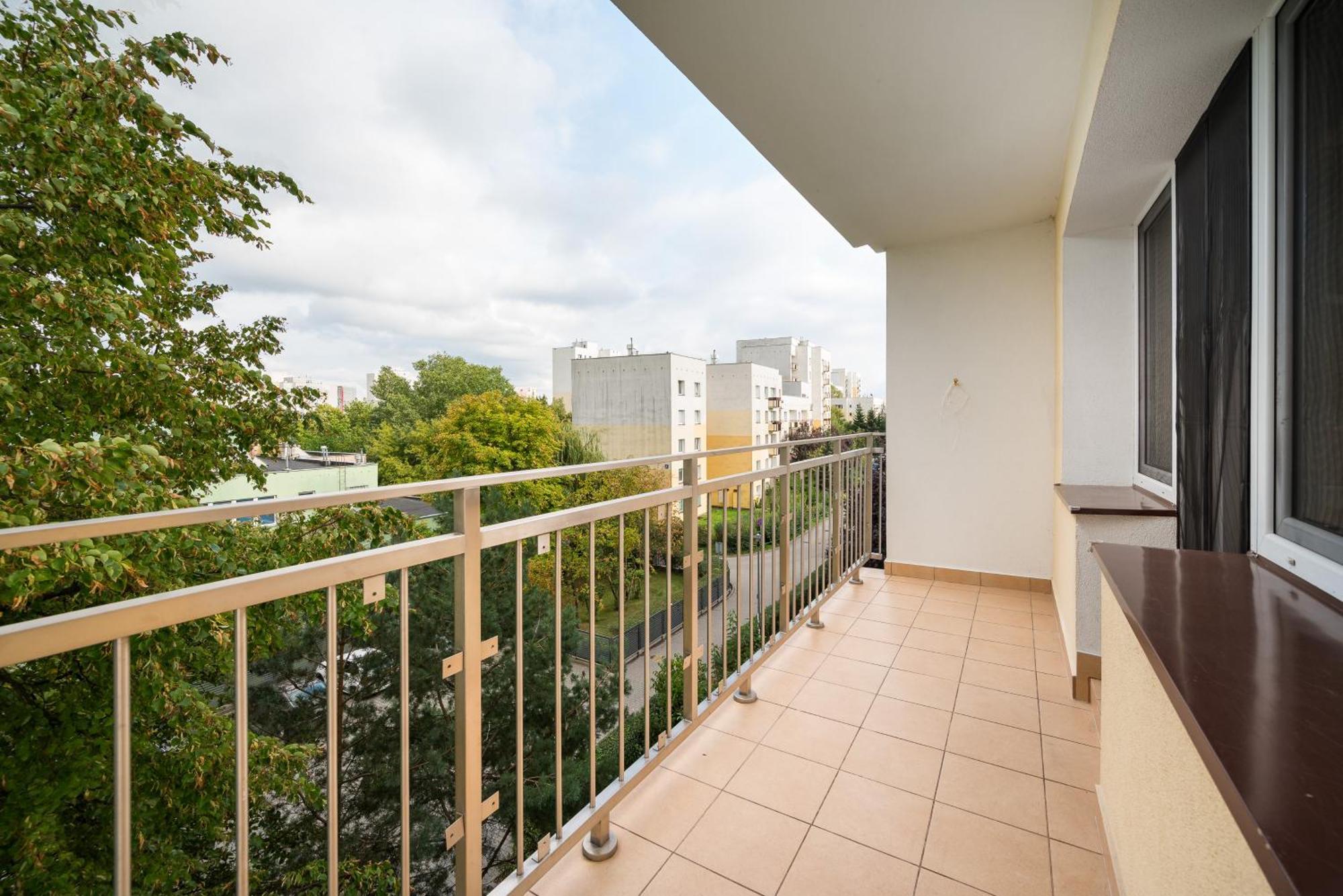 Apartment Metro Stoklosy 2-bedroom