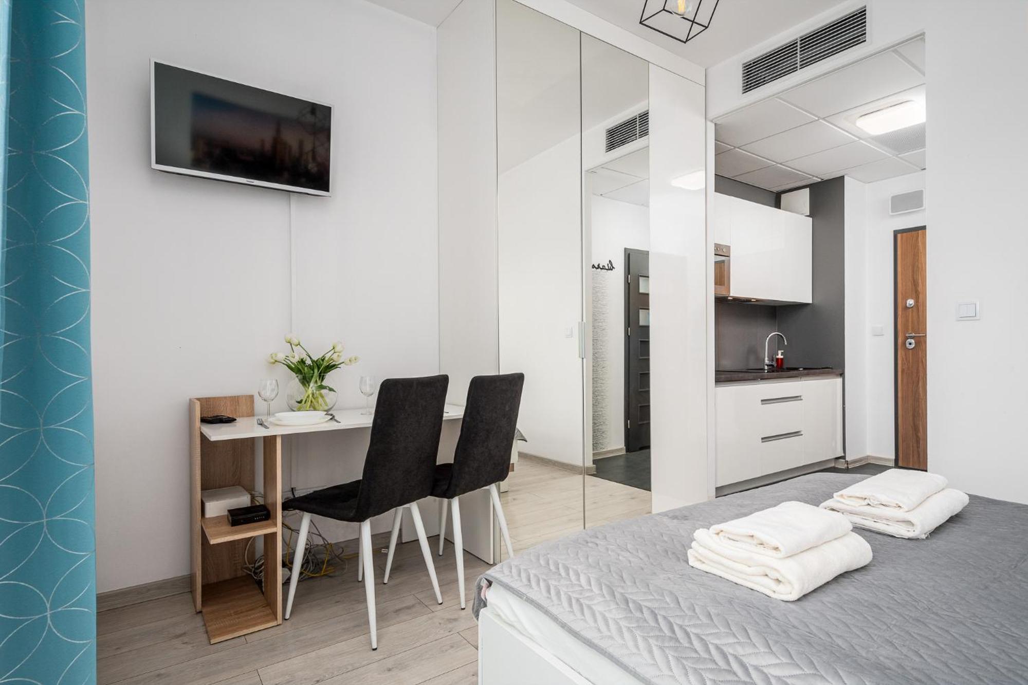 Prymasa Tysiaclecia 83a Center View By Perfect Apartment *