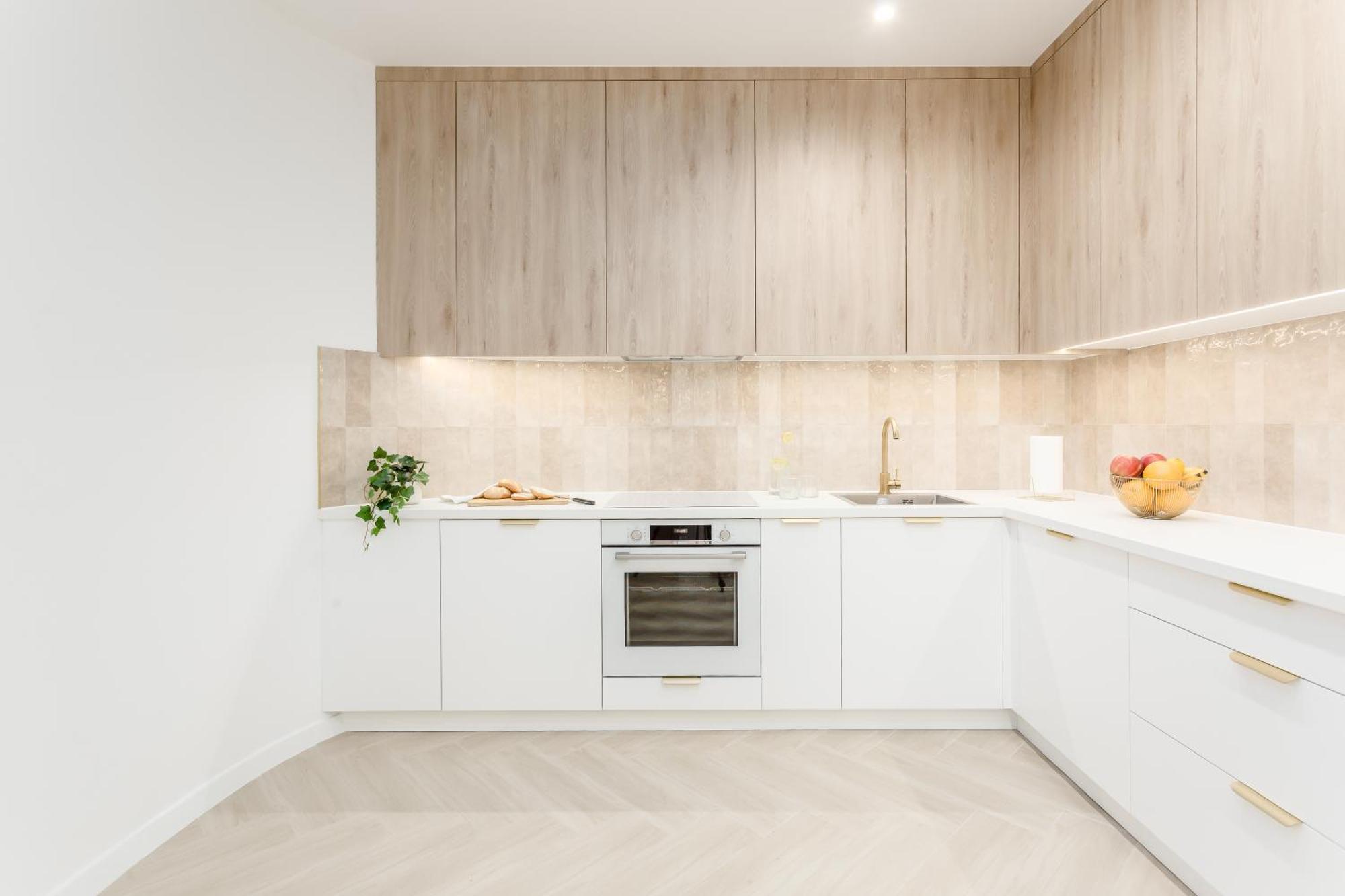 Luxe & Tranquil Gem - Terrace - Jacuzzi - Parking! Apartment