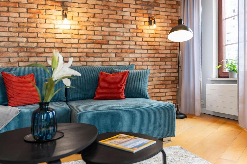 Apartment Oomph Mint Harmony & Vibrant Accents