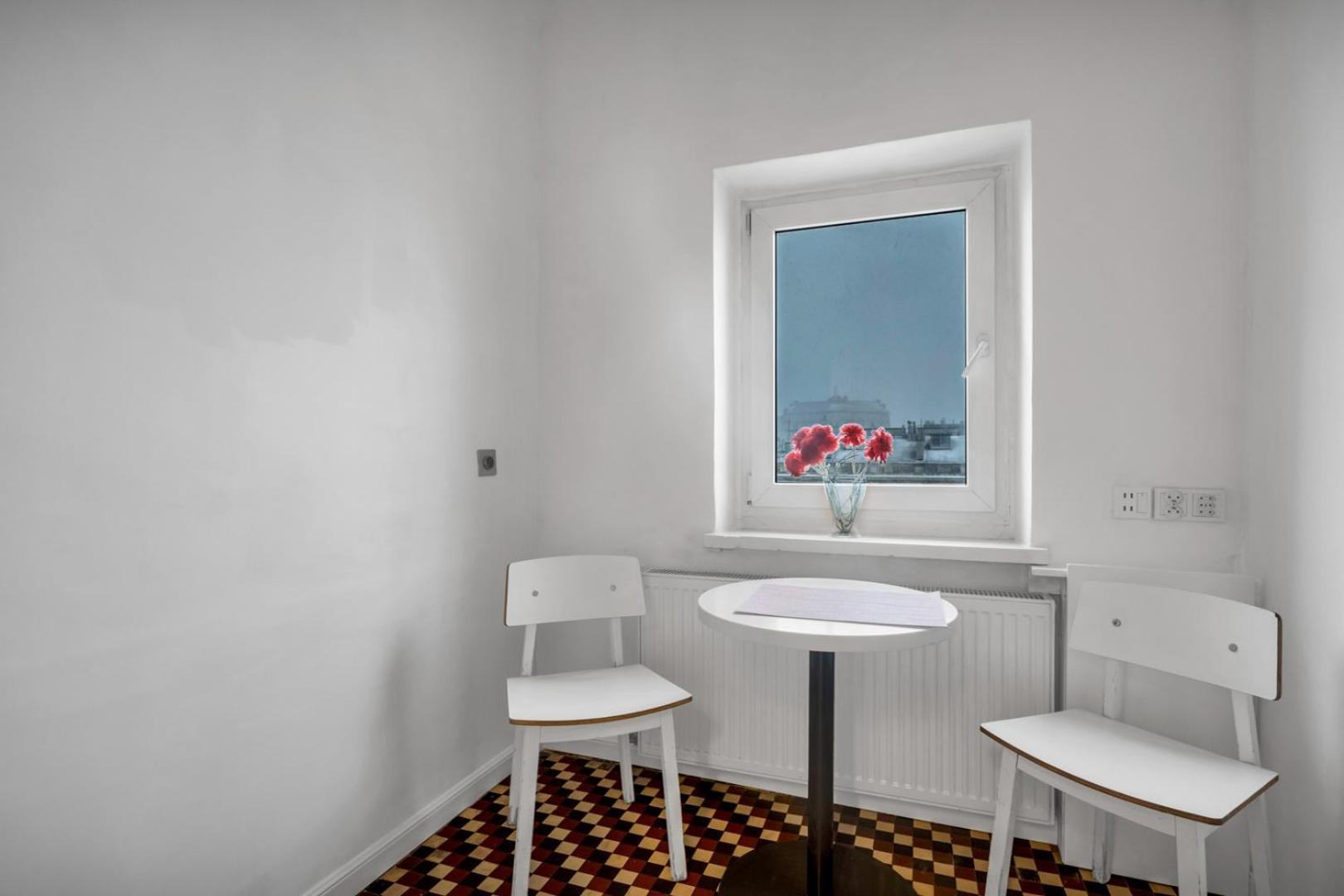 Plac Zbawiciela Spacious Apartment *