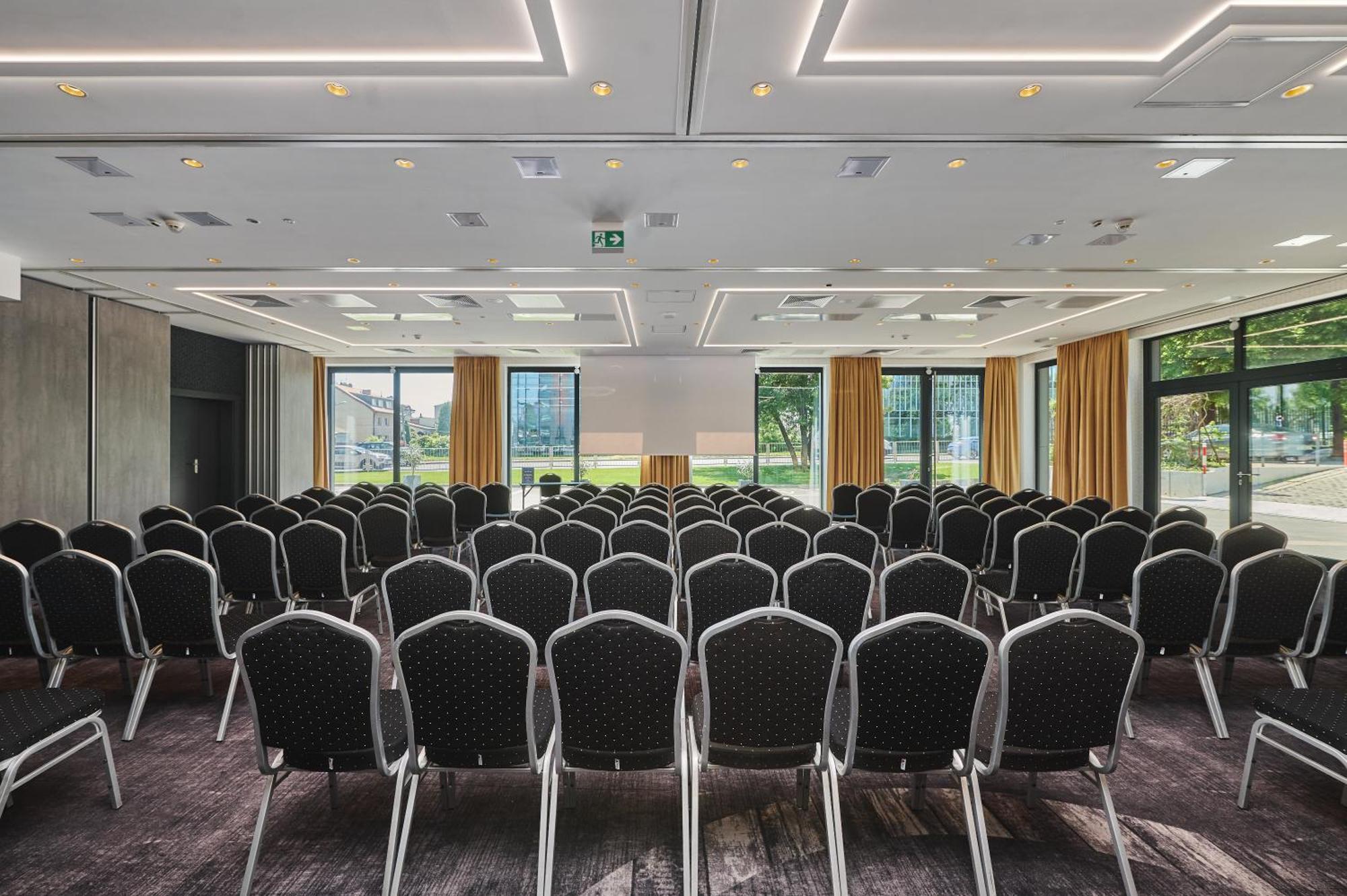 Stay Inn Hotel Warszawa Hotel 4*