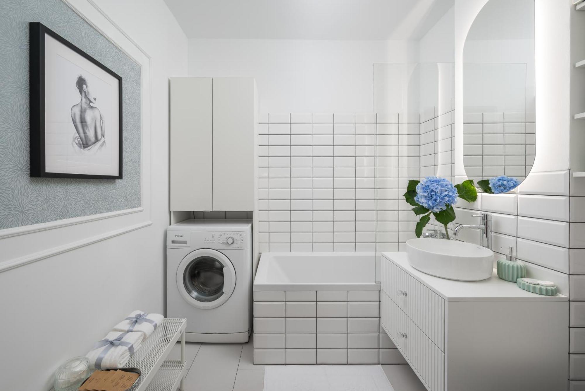 Apartment So Chic! 2-Bedroom Urban Suite 900M To Central Station Metro Rondo Onz *
