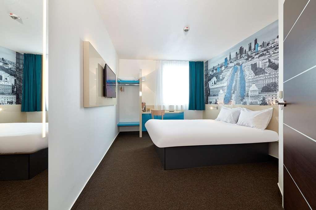 Warszawa-okecie Hotel