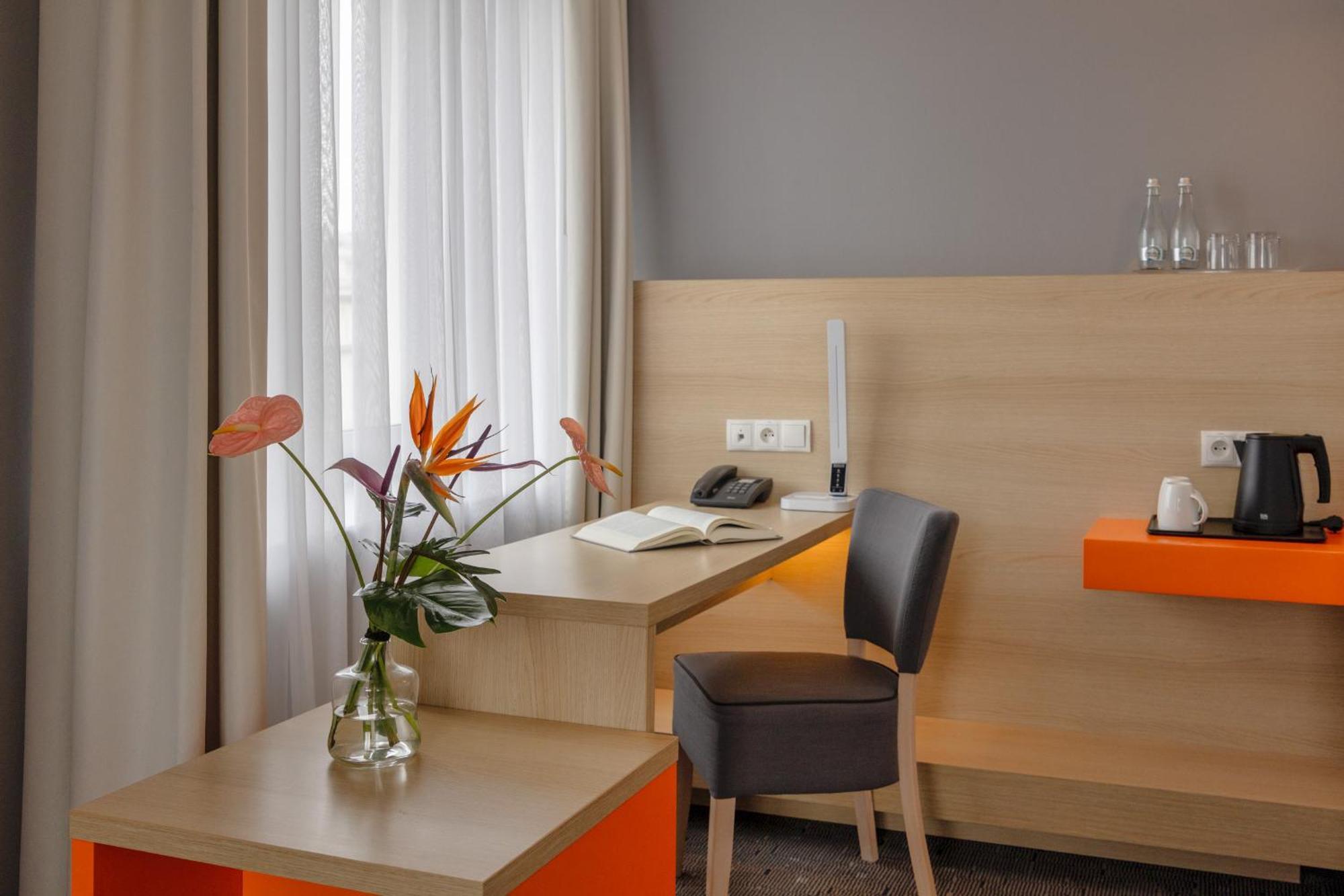 Mdm Centre Khách sạn Warsaw