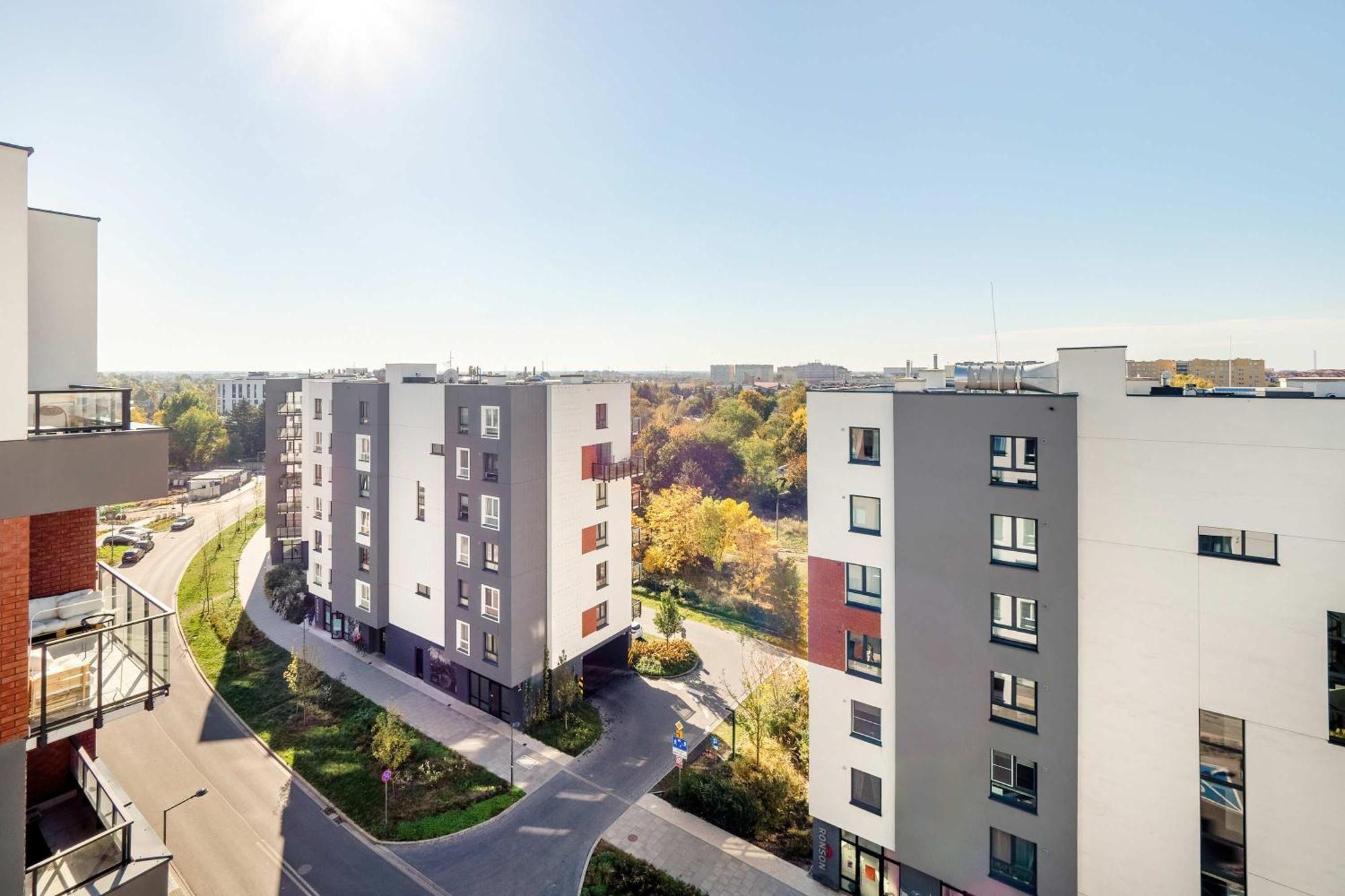 Air Conditioned In With Parking And Bathtub By Renters Apartament