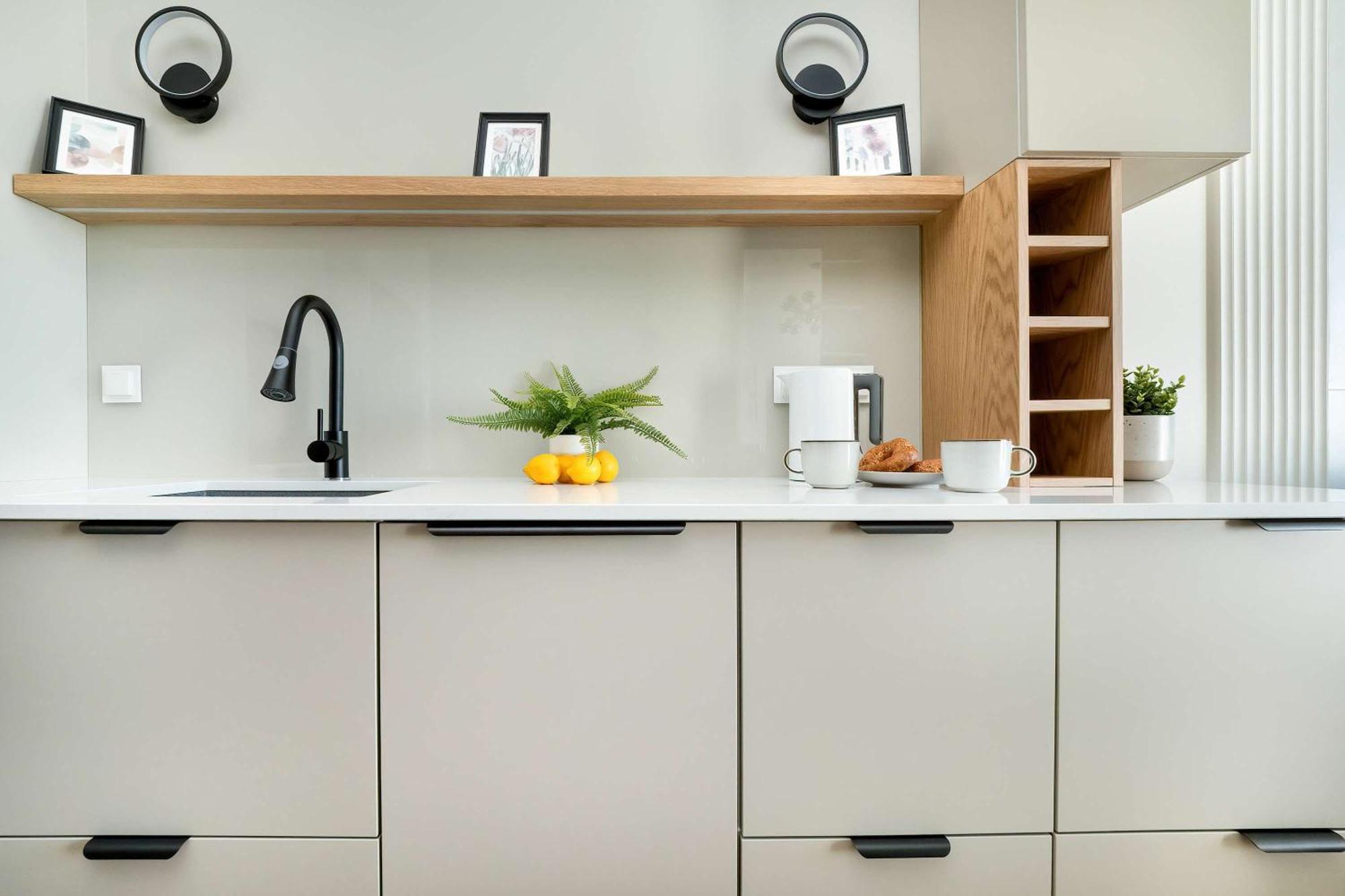 Air Conditioned In With Parking And Bathtub By Renters Apartament *