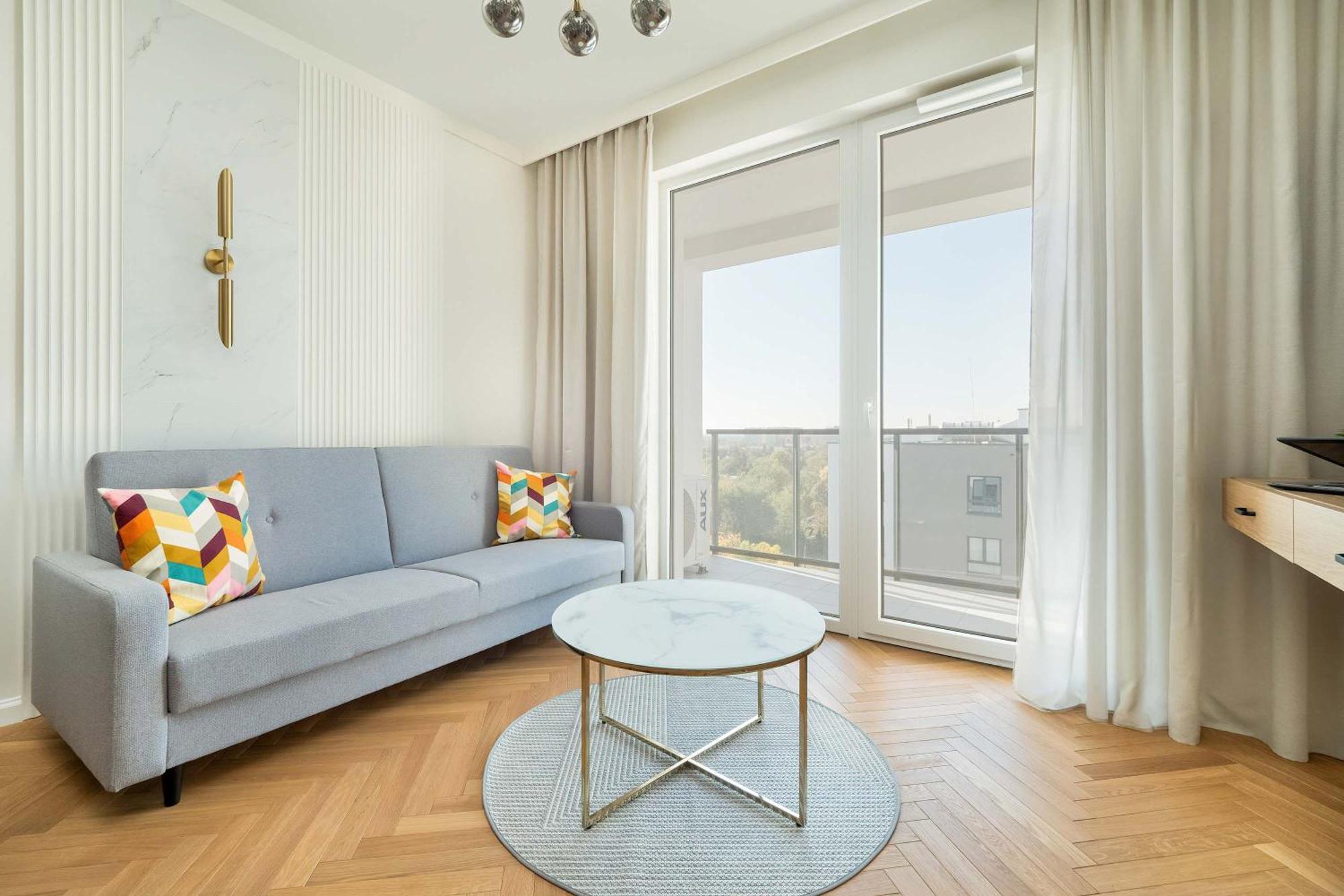 Air Conditioned In With Parking And Bathtub By Renters *
