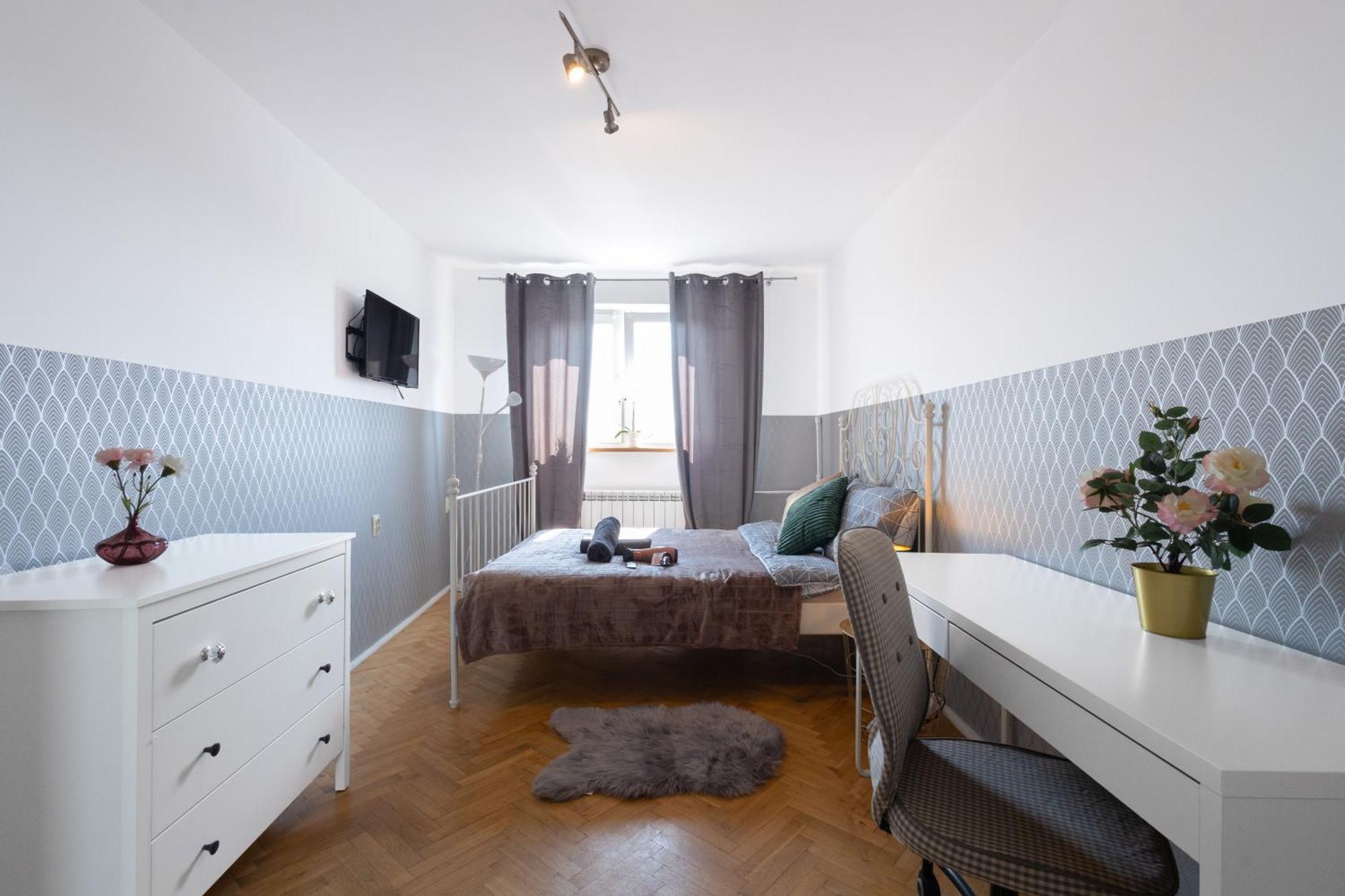 Clicktheflat Wilson Square Hostel *