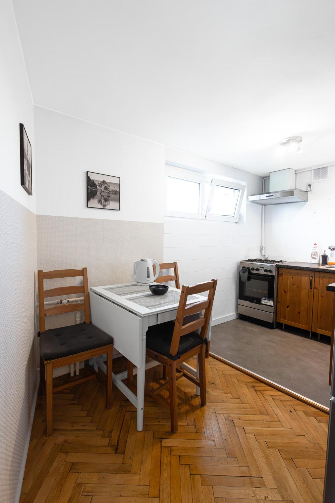Hostel Clicktheflat Wilson Square Warsaw
