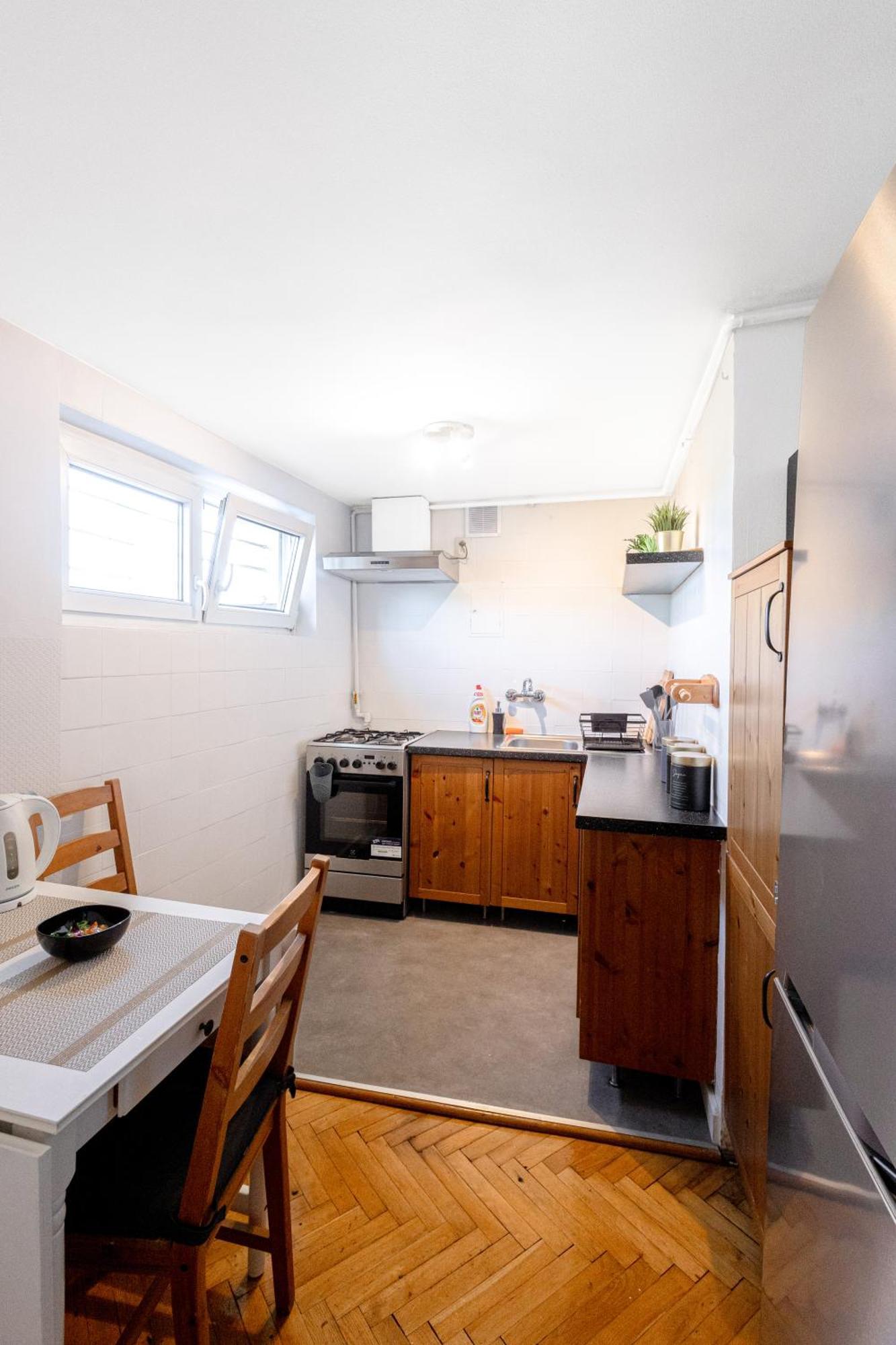 Clicktheflat Wilson Square Hostel *