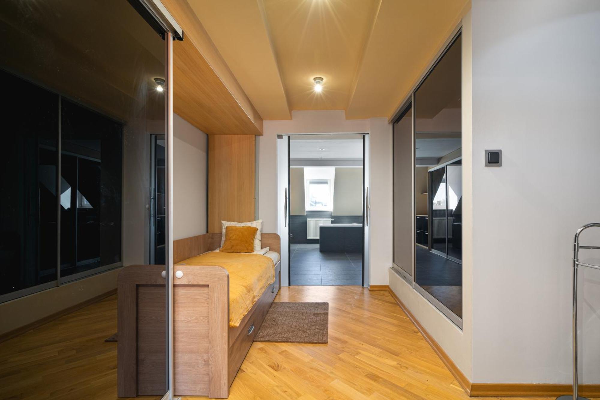 Close-3 Floor Luxury - Center - 150 M2 - Old Town - Downtown View - Piwna Warszawa