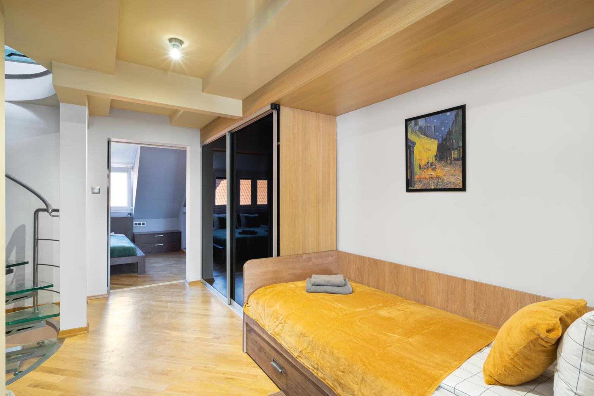 Apartament Close-3 Floor Luxury - Center - 150 M2 - Old Town - Downtown View - Piwna *
