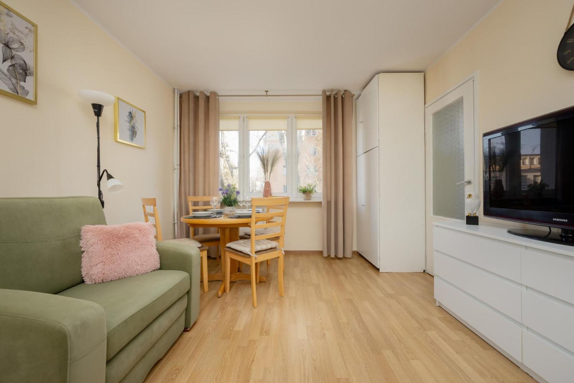 Cozy Anielewicza Wola By Renters *