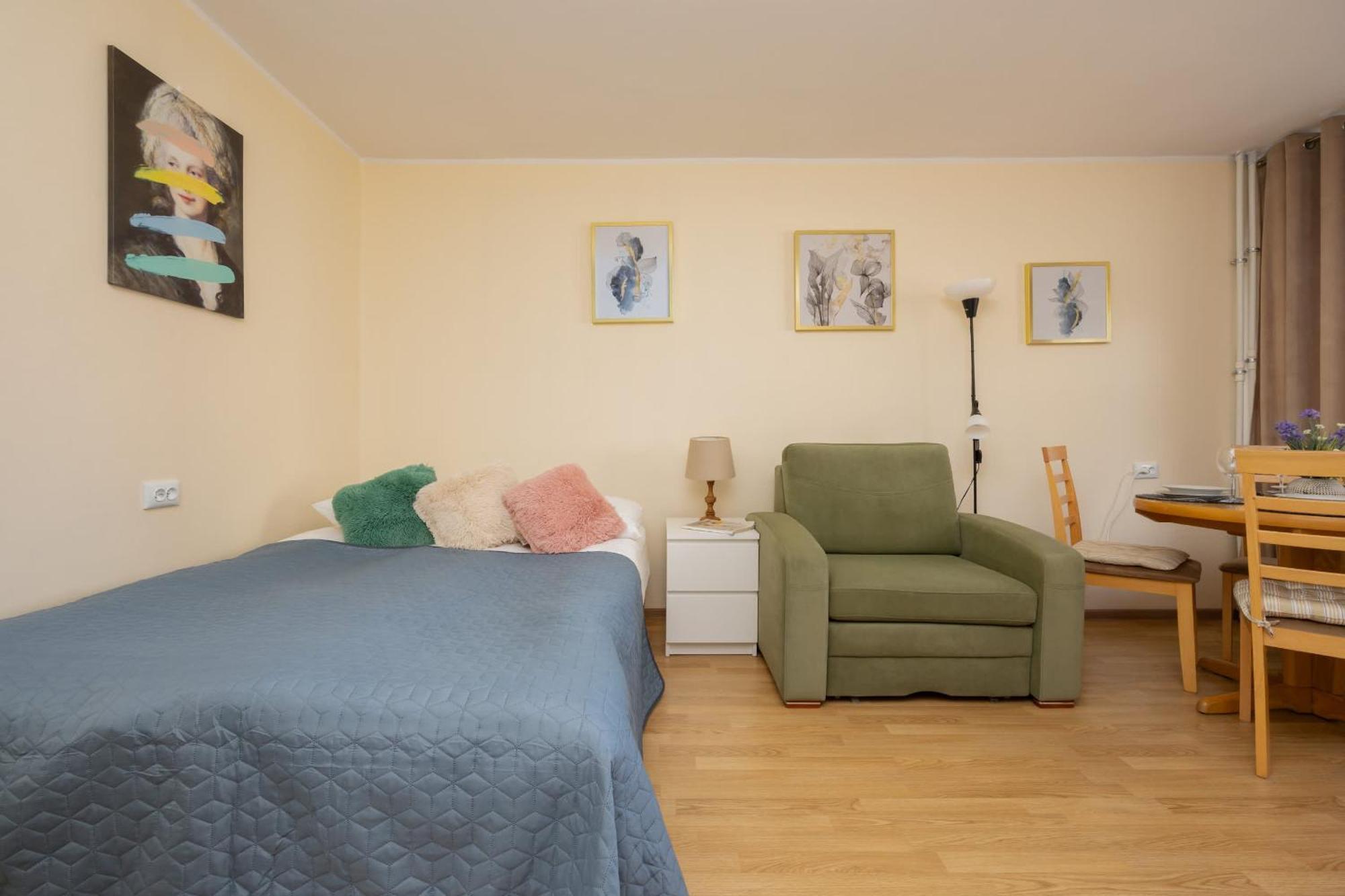 Cozy Anielewicza Wola By Renters Apartment *
