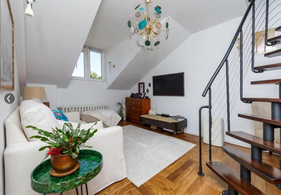 Central, Floor Apartamento Varsóvia