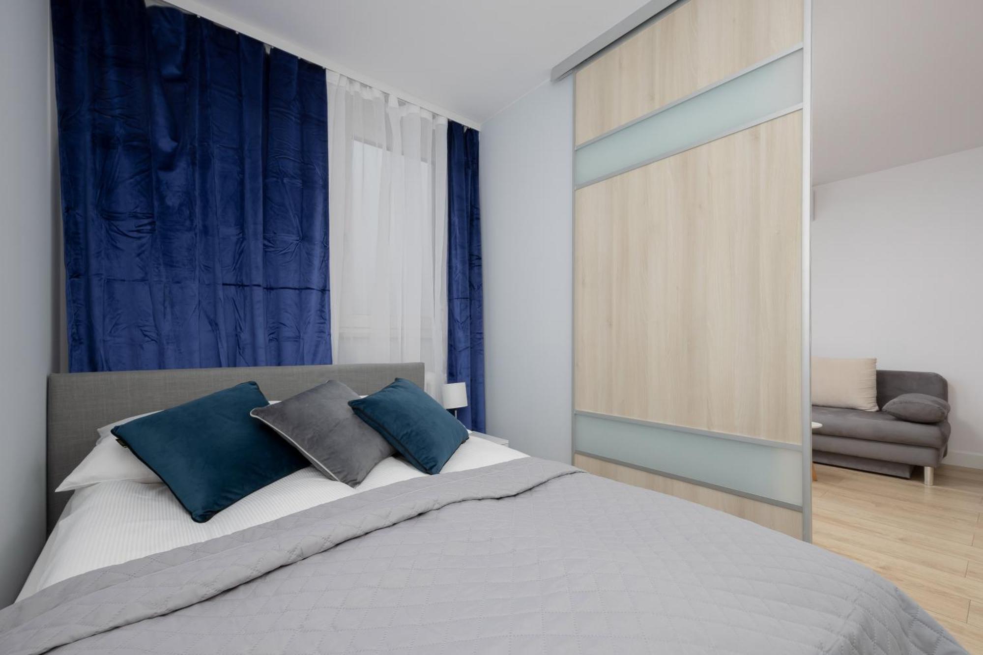 Chlodna With A View Wola By Renters Apartment Warsaw