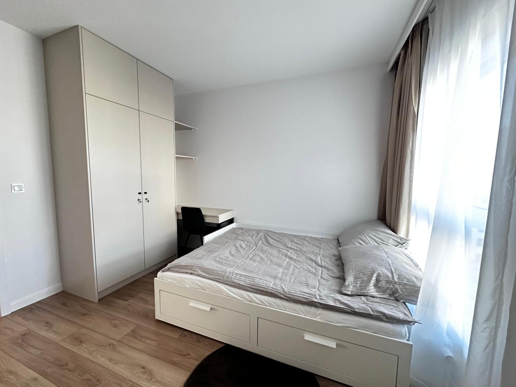 Apartment Kaskady Airport Modern - Close To The Airport And Center Warsaw