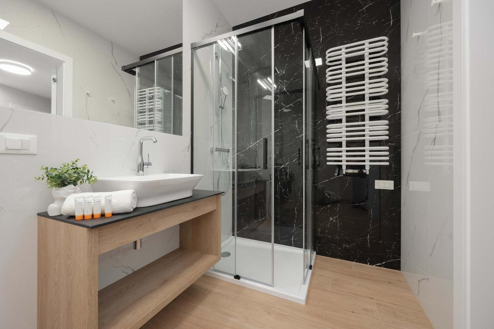 Apartamento Air Conditioned With Parking And Desk For Remote Work In By Renters *