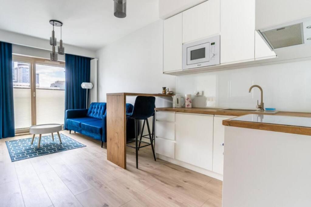 Urban Chic - Mennica - One Bedroom -citycenter&65 Apartment *