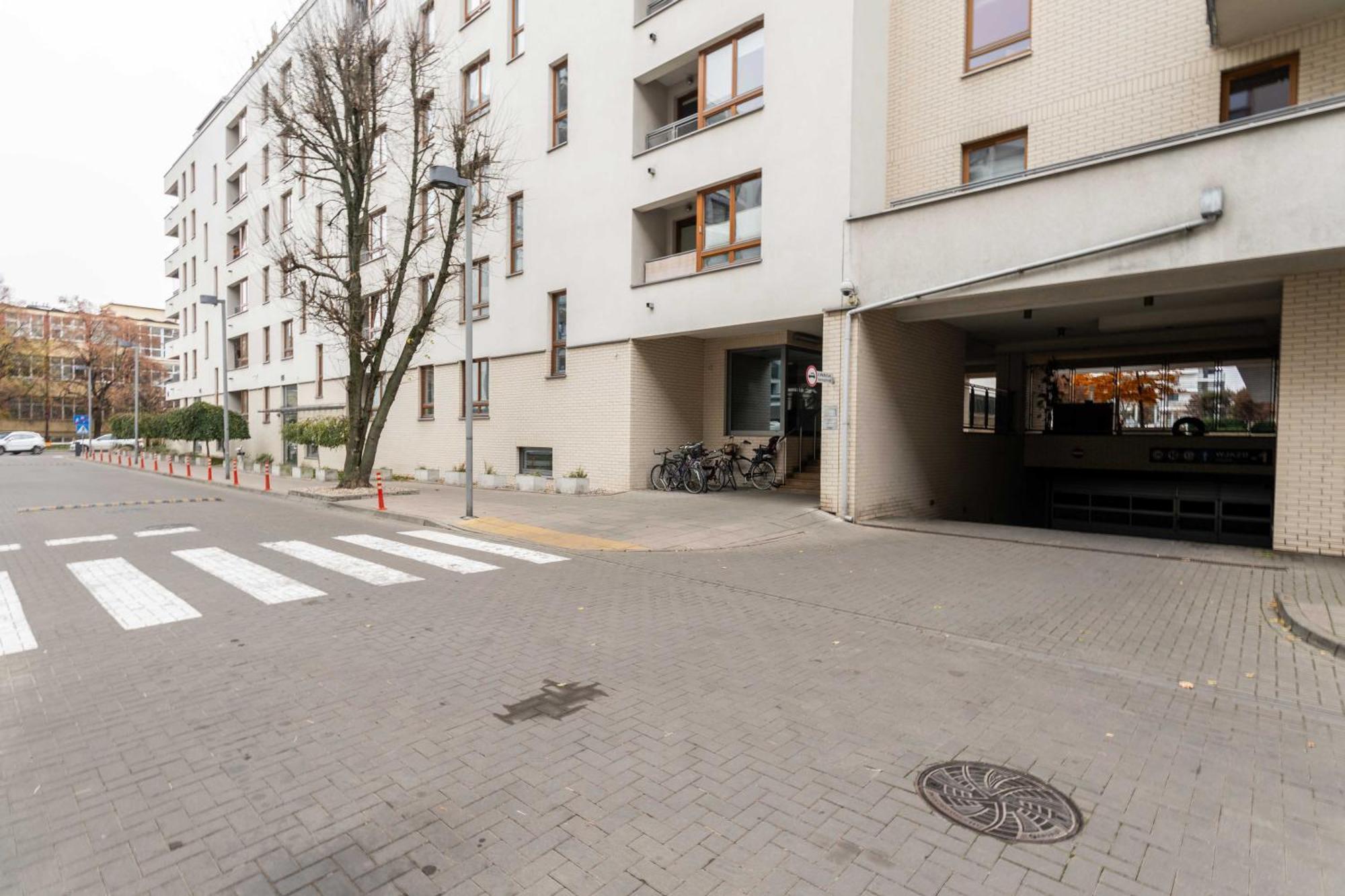 Urban Blue 2 Bedroom Wola Apartament *