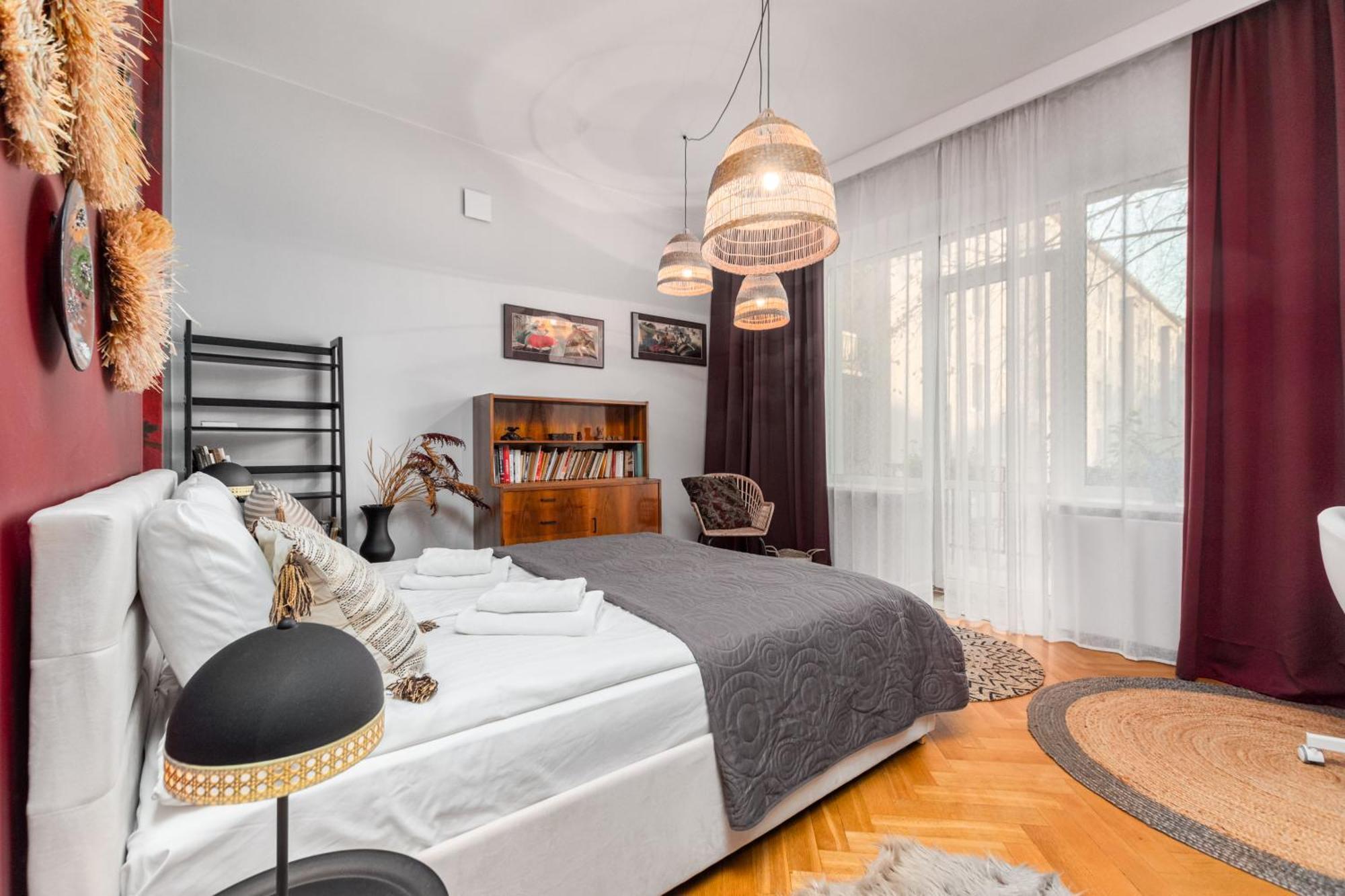 Apartment Raszynska 32-44 By Homeprime *