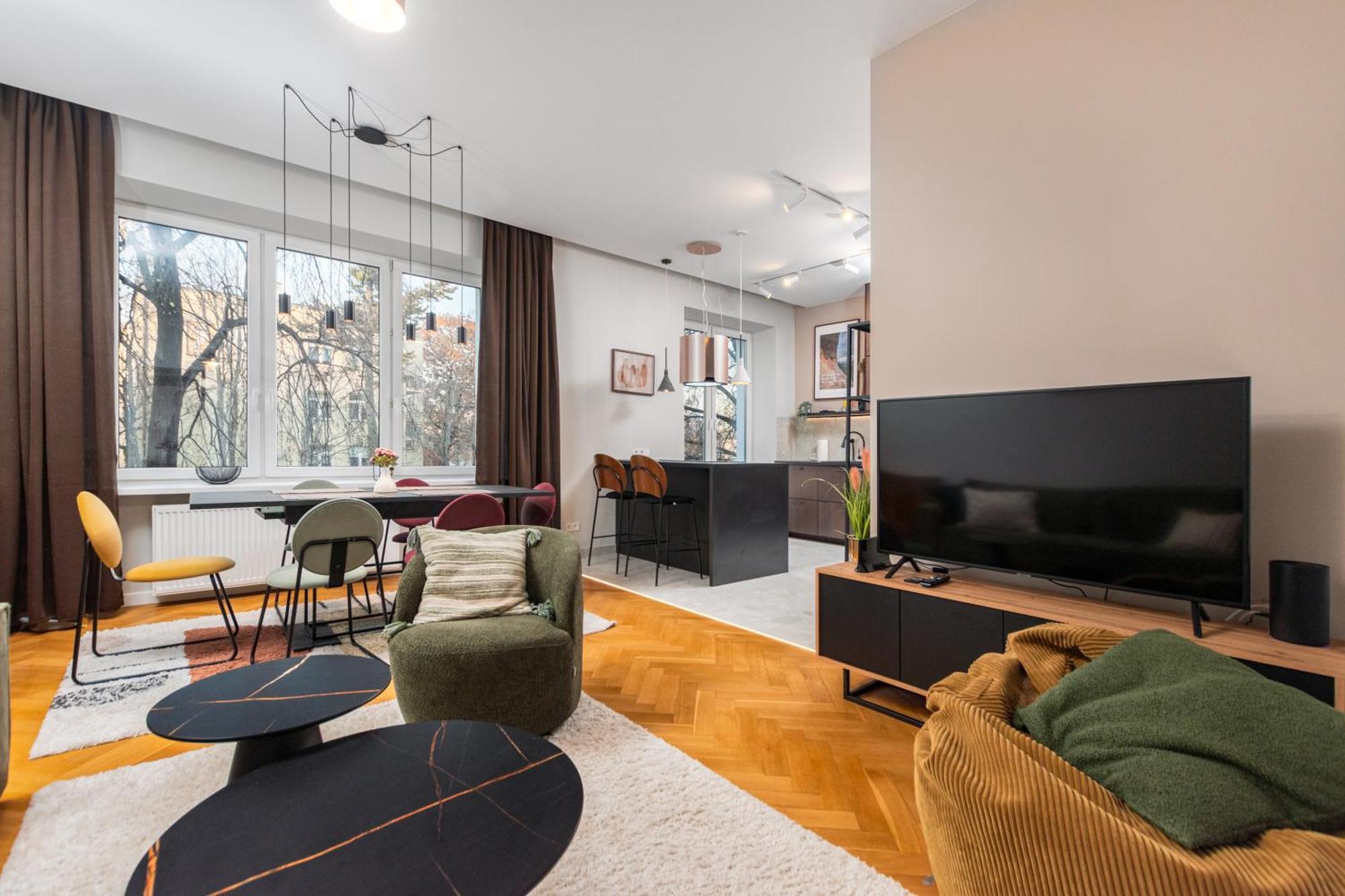 Apartment Raszynska 32-44 By Homeprime Warsaw
