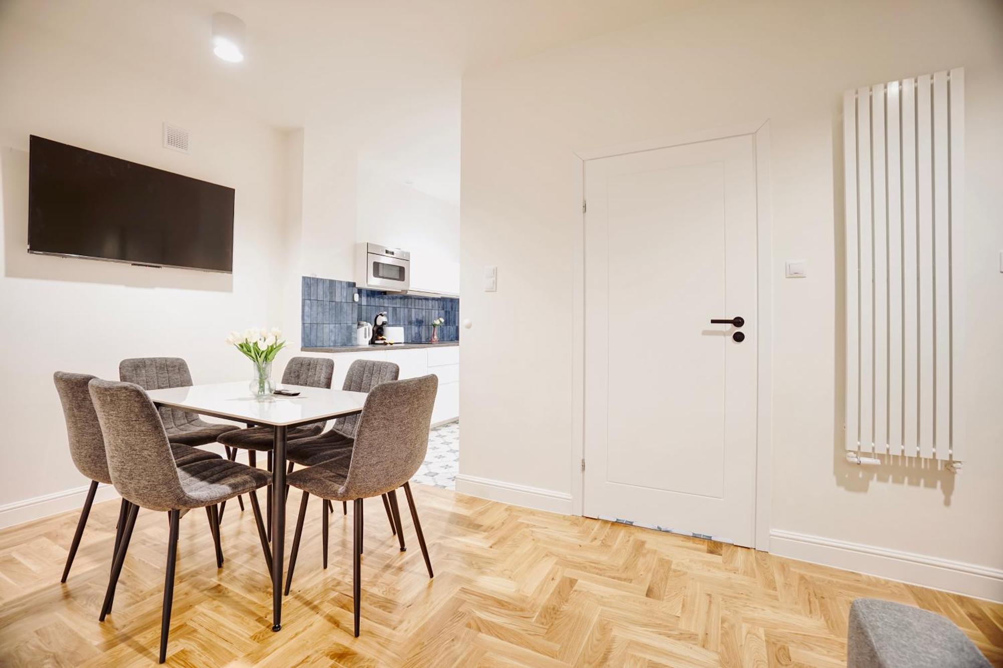 Premium Old Town Apartment *