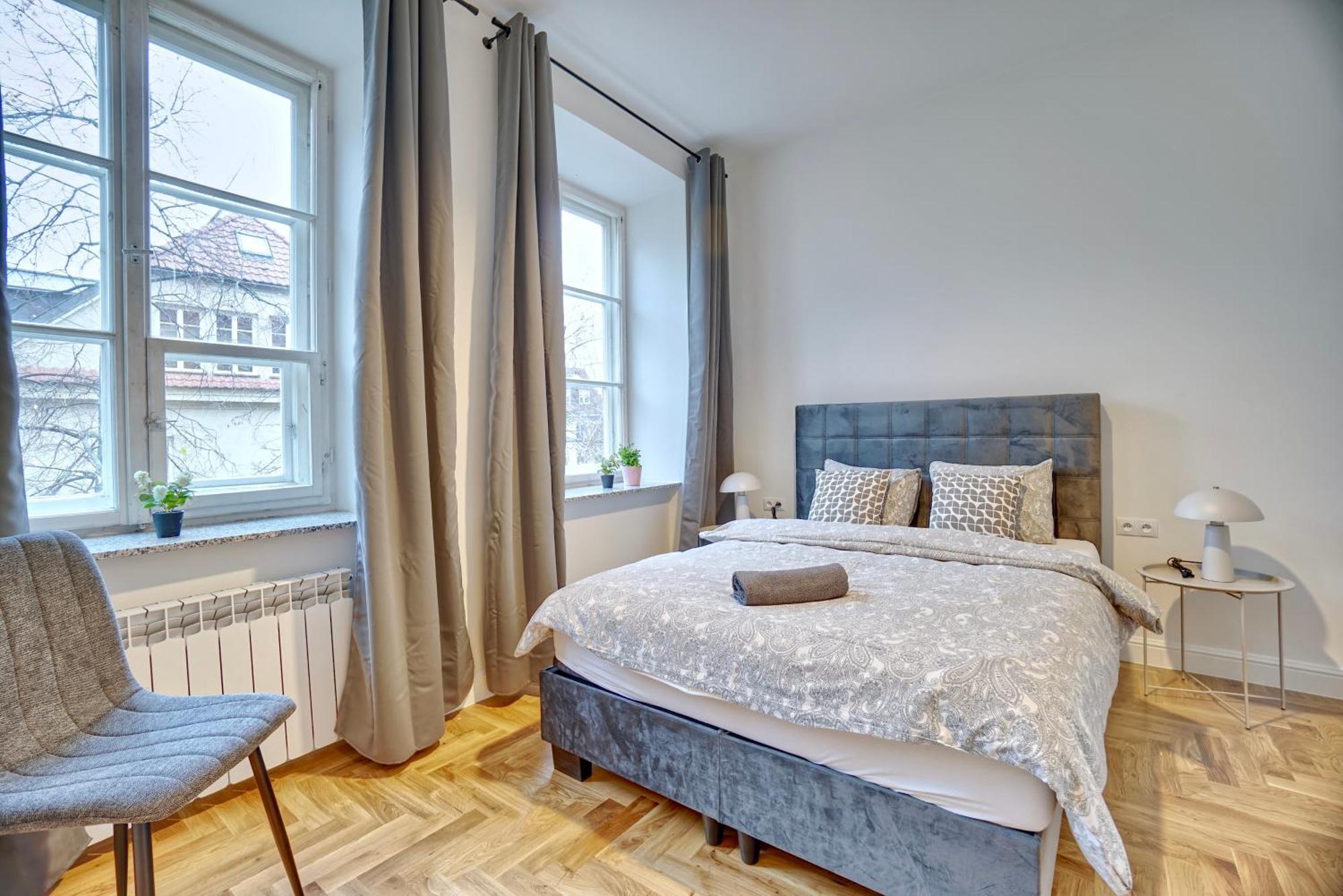 Premium Old Town Apartment *