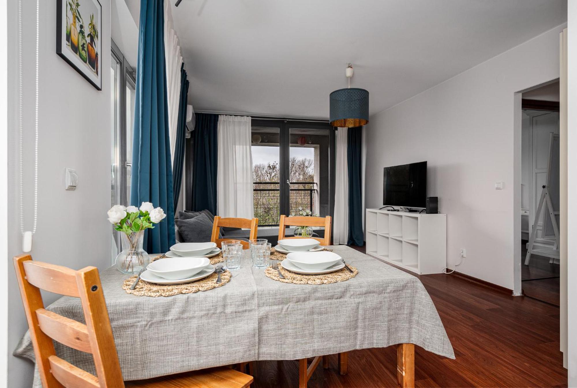 Gorczewska 181 Free Garage By Perfect Warsaw