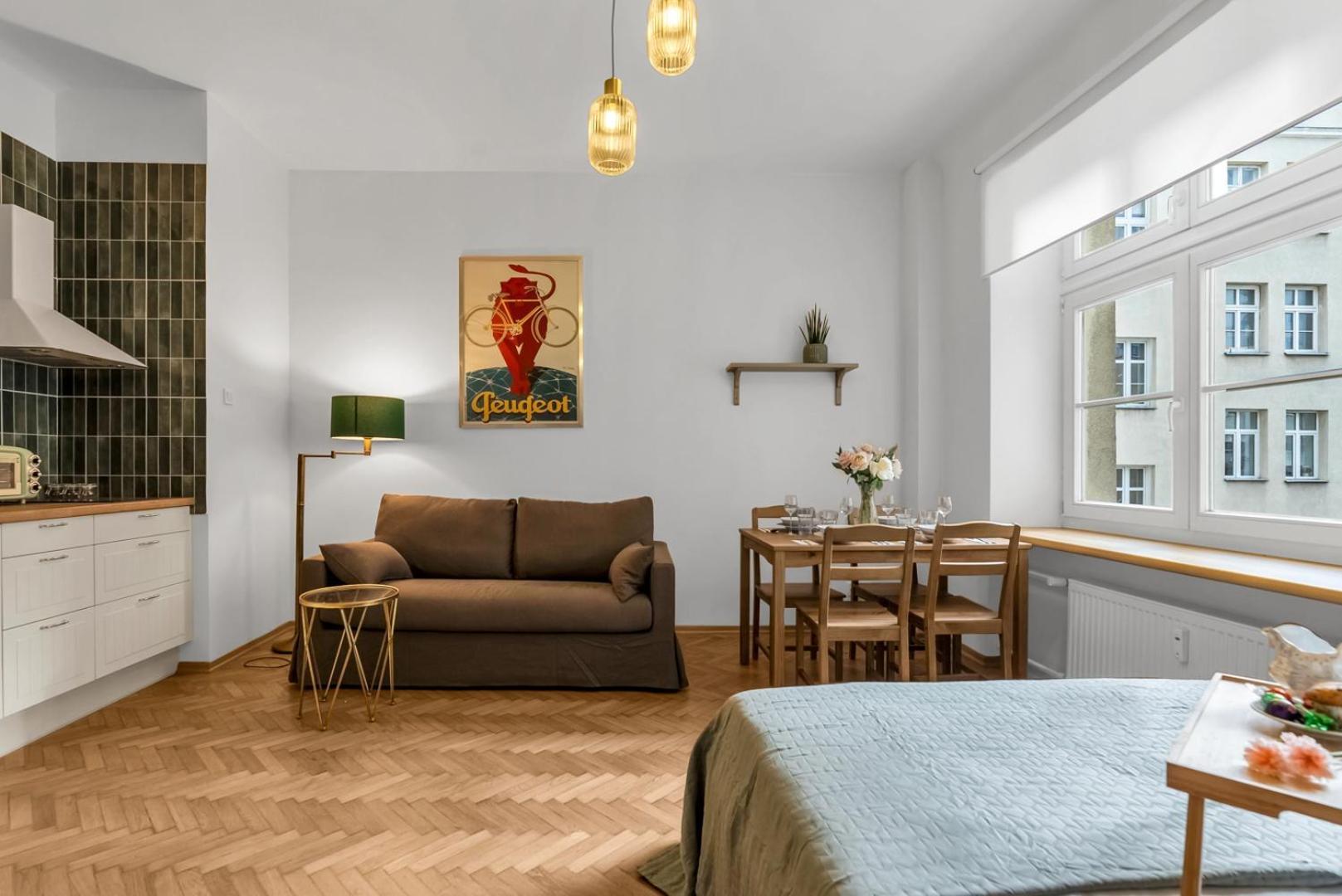 Apartament Mokotow - Location, Tram&shops Nearby - By Rentujemy