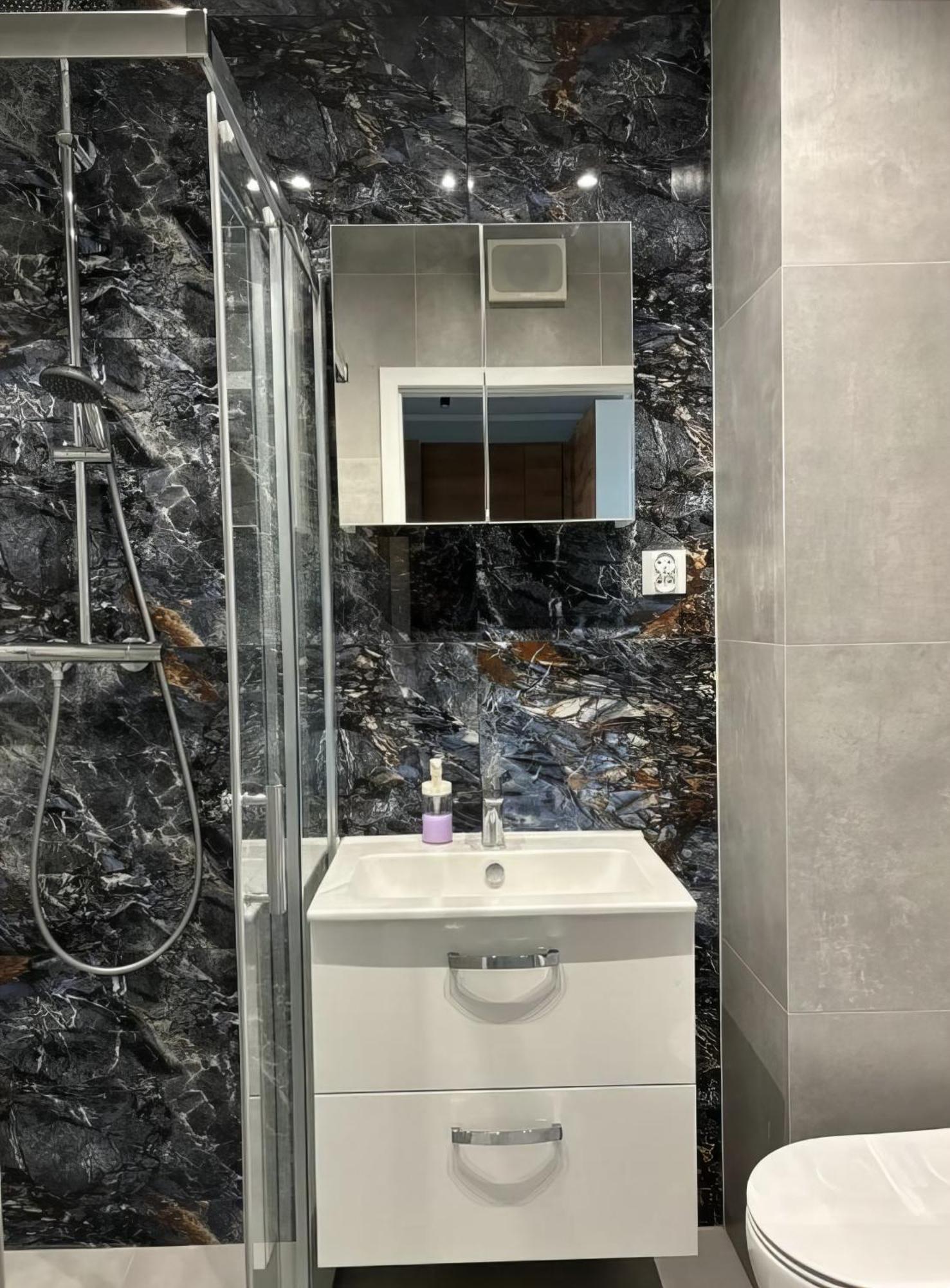77 Wiktoryn Studio Apartment Warsaw